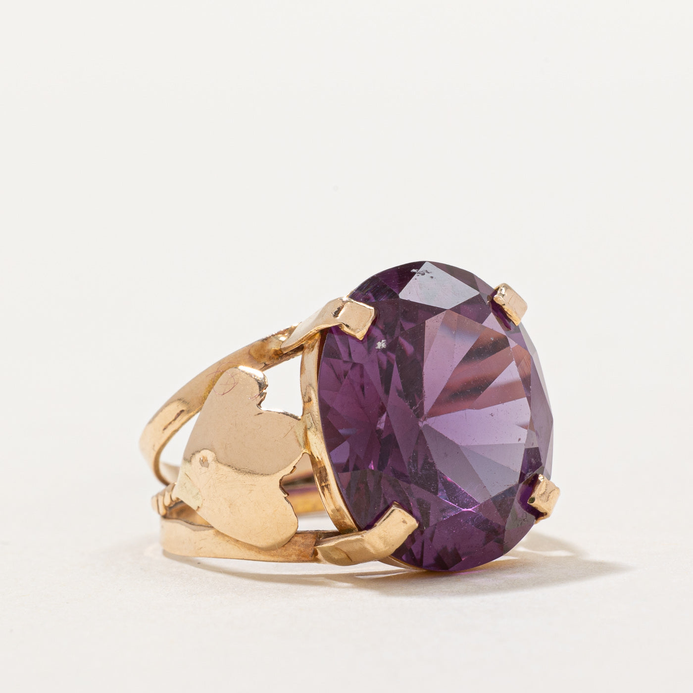 13.70ct Synthetic Color Changing Sapphire Cocktail Ring - Size 6.25 | Elegant Evening Wear & Gift for Women | Perfect for Parties, Weddings & Special Occasions