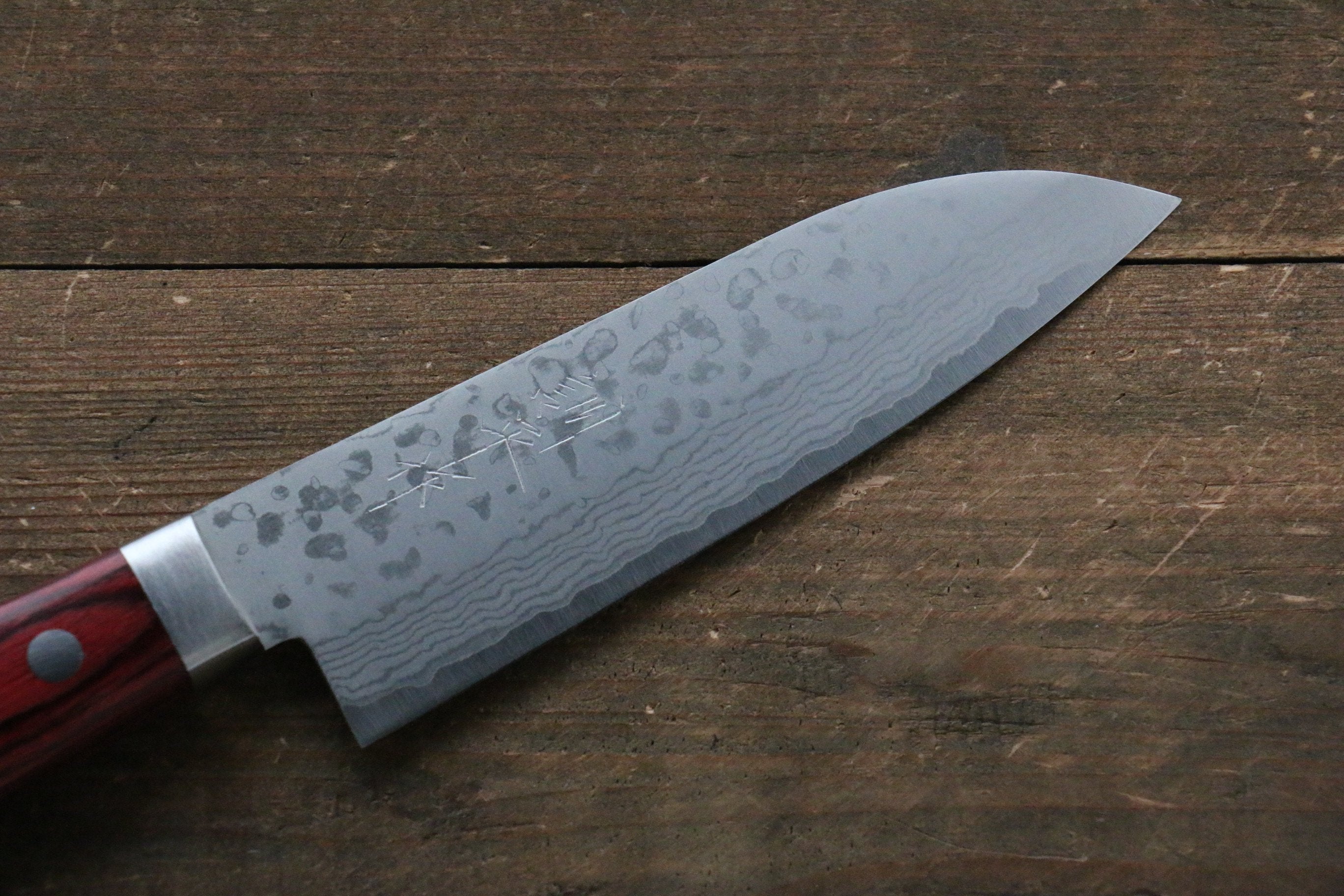 Kunihira Sairyu VG10 Damascus 5.3-inch Santoku Knife with Red Pakkawood Handle - Premium Japanese Kitchen Knife for Slicing, Dicing & Chopping Vegetables, Fruits & Meat