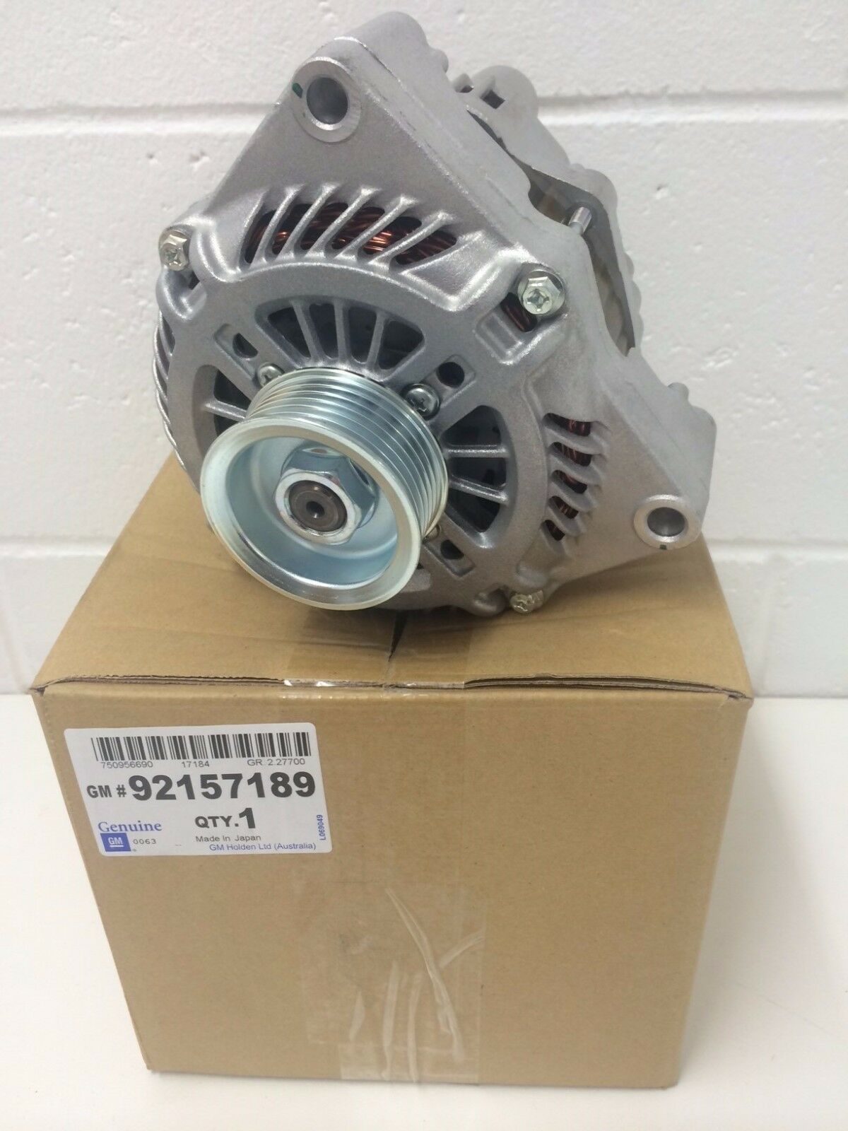 Genuine Holden Commodore VZ LS1 5.7L V8 Alternator 92157189 - Replacement Part for Engine Performance & Car Maintenance