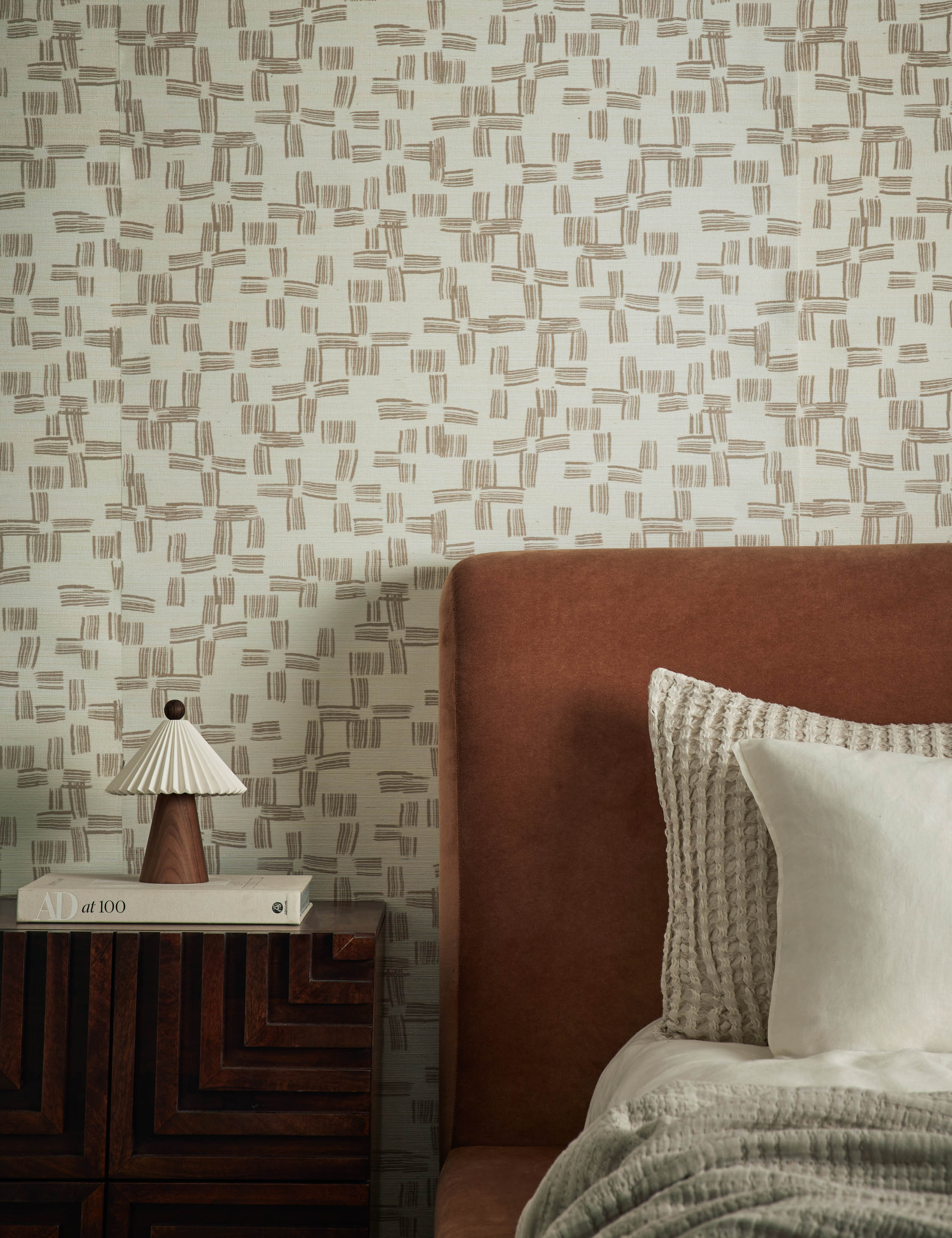 Élan Byrd Crossmarks Grasscloth Wallpaper - Natural Textured Peel & Stick Wallpaper for Living Room, Bedroom, and Home Office Decor