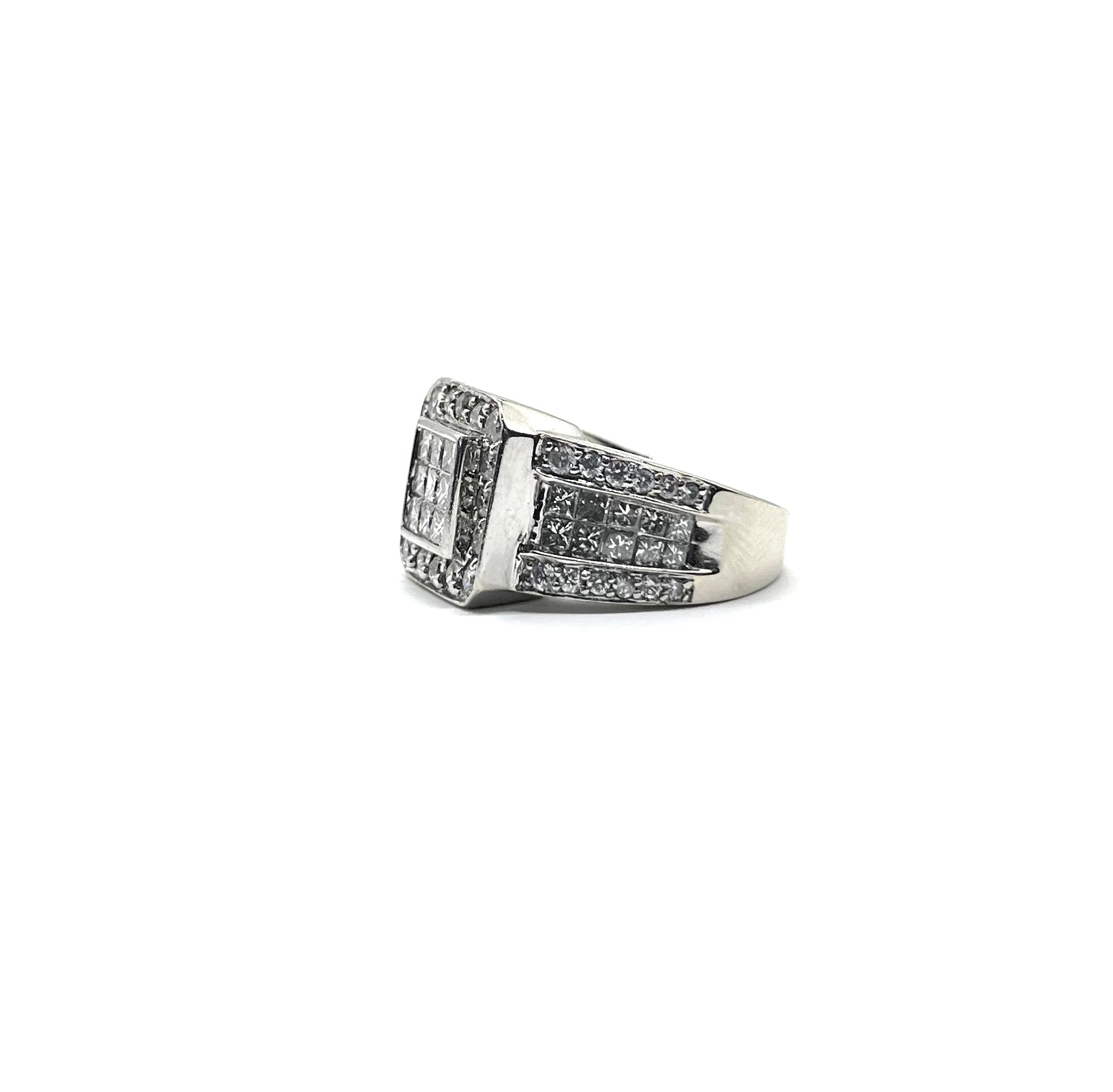 2.50ctw White Gold Invisible Set Diamond Halo Engagement Ring for Women - Perfect for Proposals, Anniversaries & Special Occasions