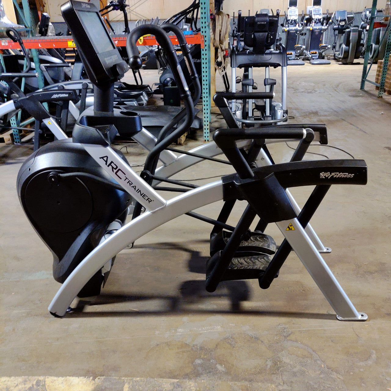 Life Fitness Arc Trainer with SmartScreen - Total Body Workout Machine for Home & Gym - Cardio, Strength & Endurance Training Equipment