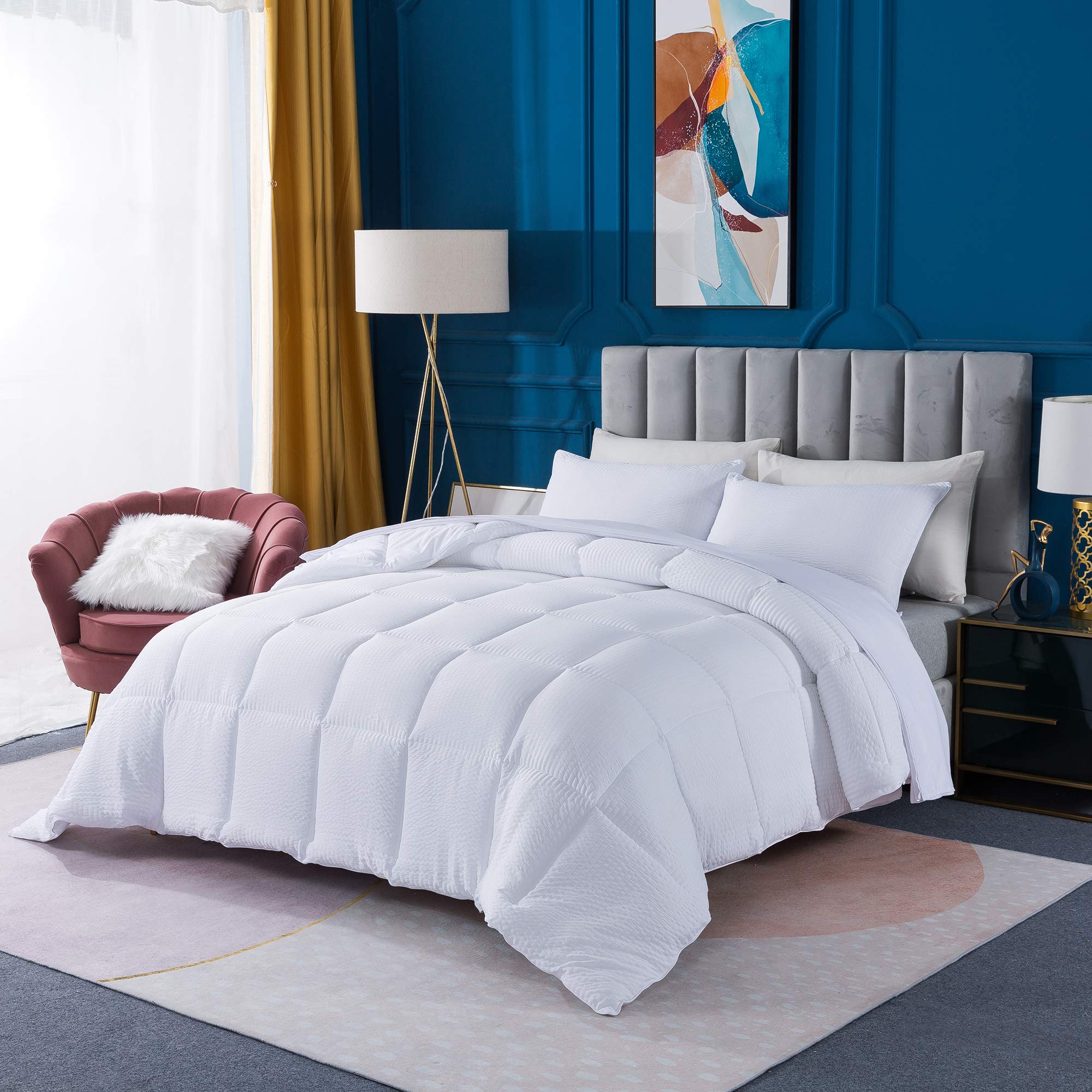 Domdec All-Season Down Alternative Quilted Comforter Set - Twin Size with 1 Pillow Sham | Soft Microfiber Seersucker Bedding | Fluffy & Cozy Texture | White | Perfect for Bedrooms, Guest Rooms & Dorm Rooms