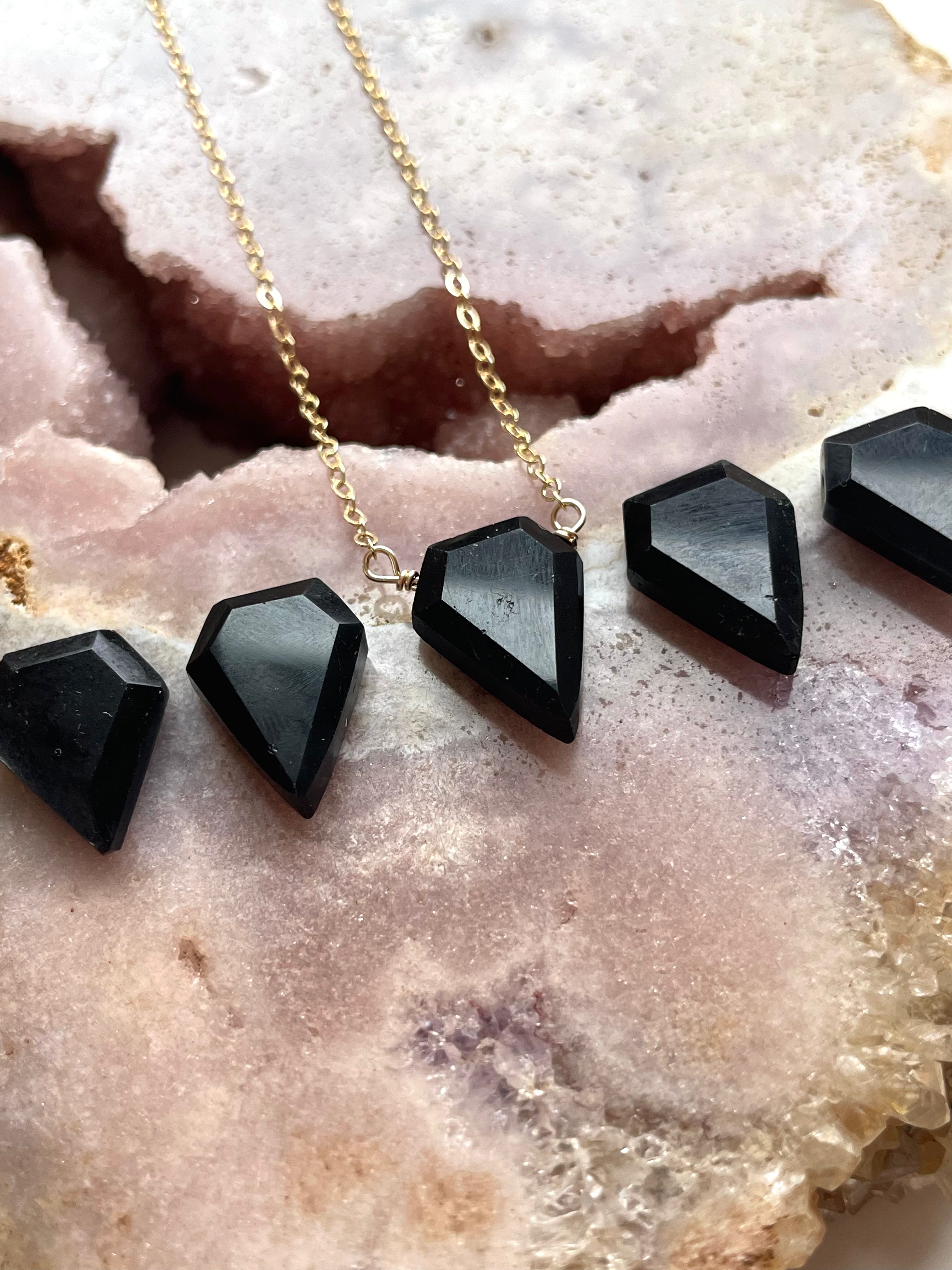 Black Tourmaline Pendant Necklace for Empath Protection - Healing Crystal Jewelry for Energy Cleansing & Stress Relief - Perfect for Meditation, Yoga & Spiritual Practices