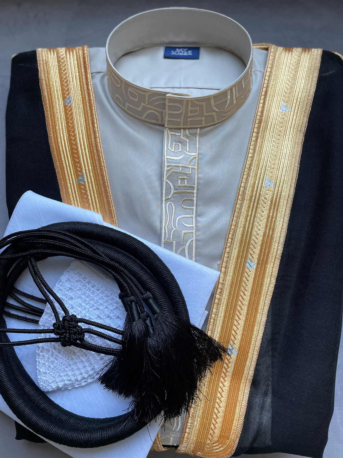 Men's Light Grey Thobe with Gold Embroidery - 5 Piece Islamic Outfit Set for Eid, Wedding & Special Occasions