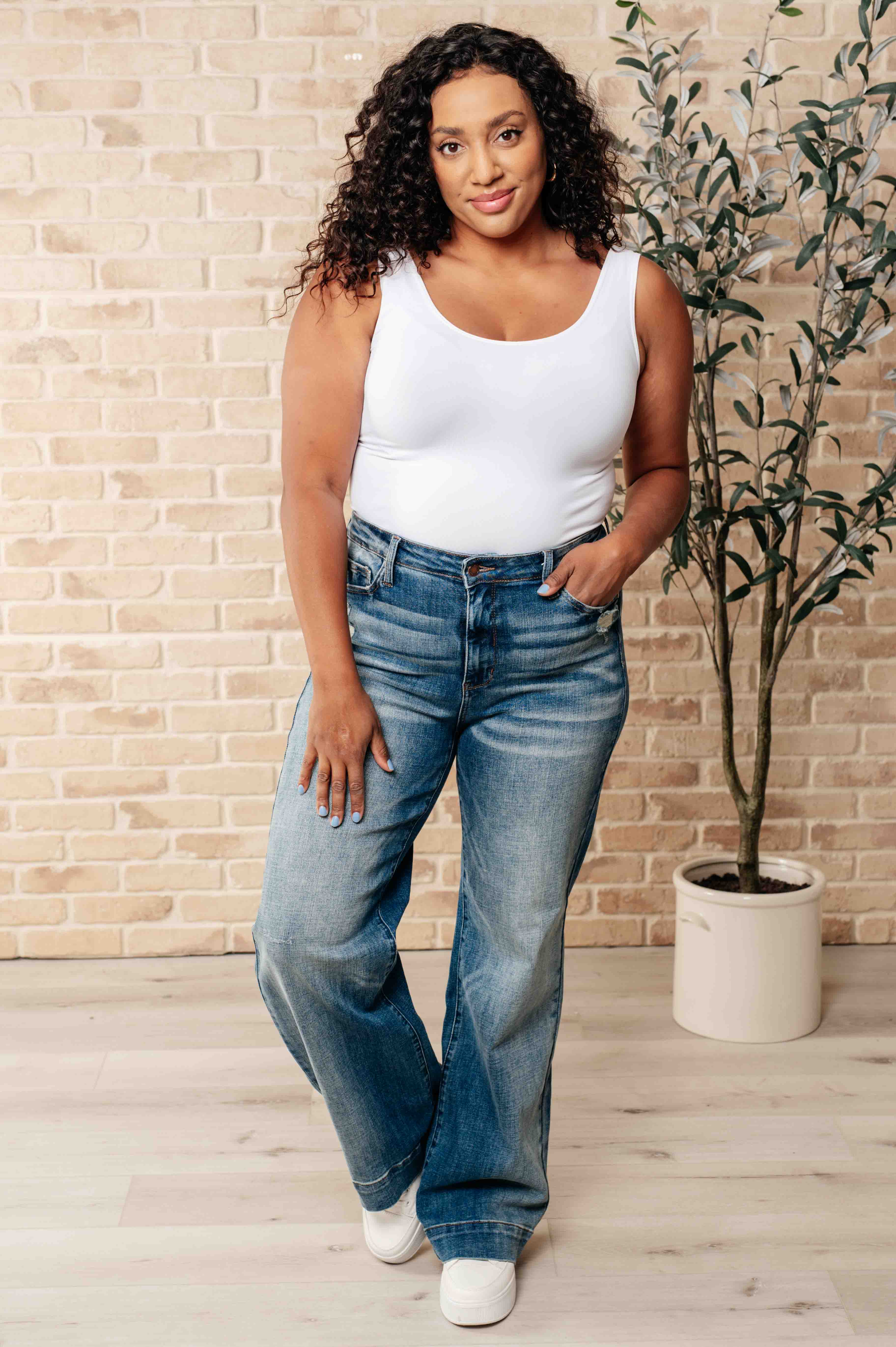 Katrina High Waist Distressed Denim Jeans for Women - Vintage Ripped Skinny Jeans - Perfect for Casual Outfits & Street Style Fashion