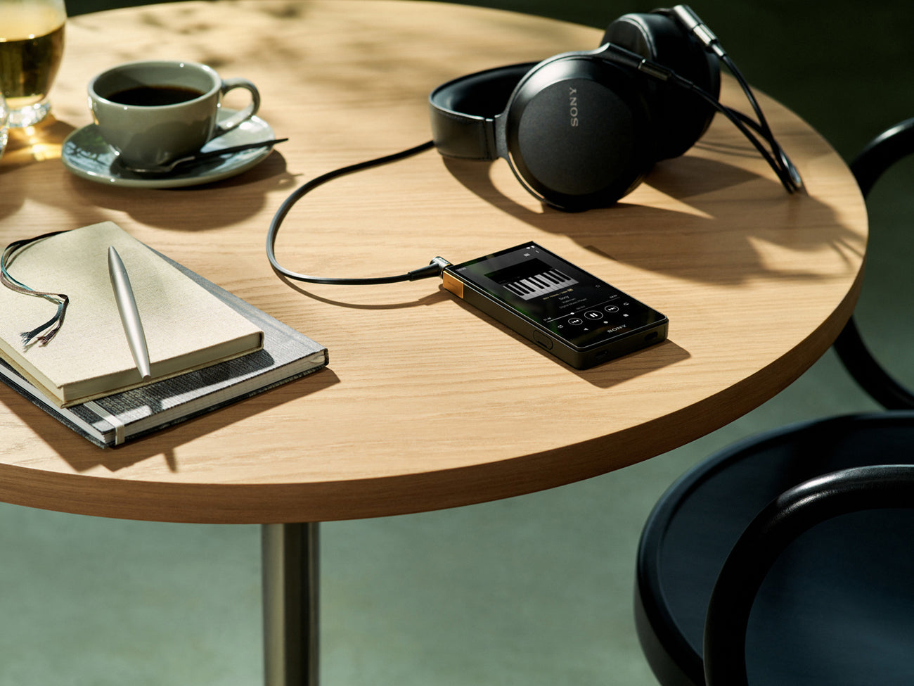 Sony NW-ZX707 High-Resolution Walkman Portable Music Player - Perfect for Audiophiles, Commuting & Travel