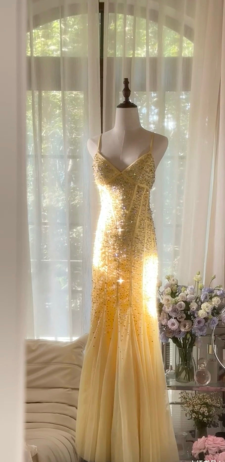 Elegant Backless Mermaid Yellow Prom Dress with Sequin Details - Formal Evening Gown J6546 for Homecoming, Pageant & Special Occasions
