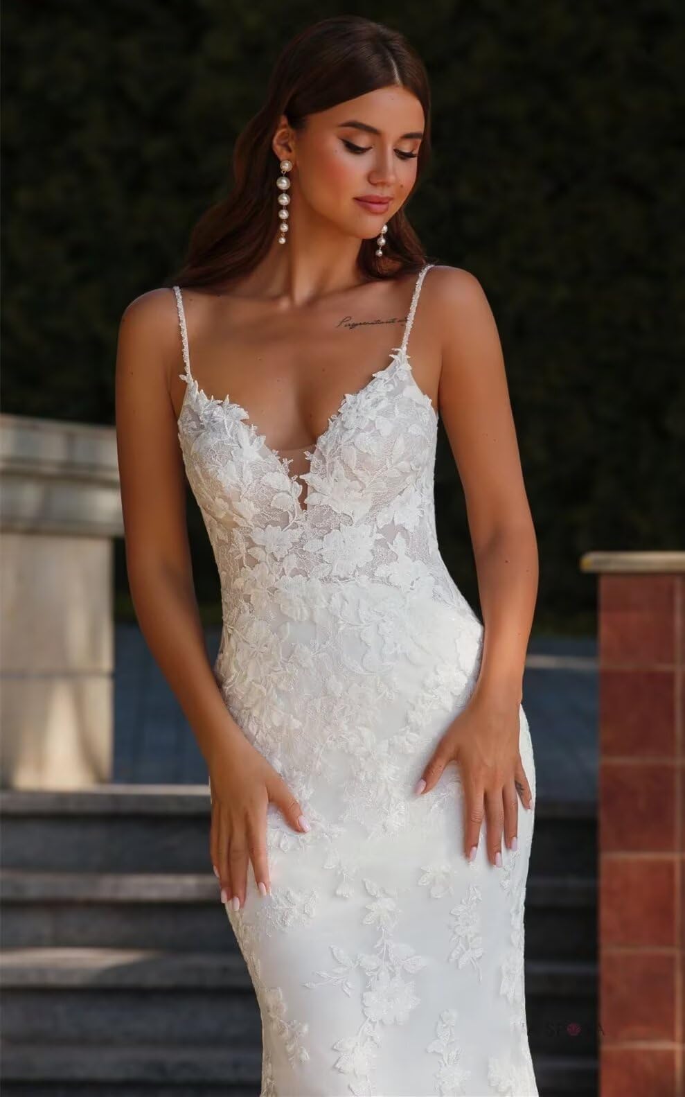 Elegant Lace Applique Mermaid Wedding Dress for Bride - Spaghetti Straps V-Neck Long Bridal Gown 2025 | Perfect for Beach, Church, and Formal Wedding Ceremonies