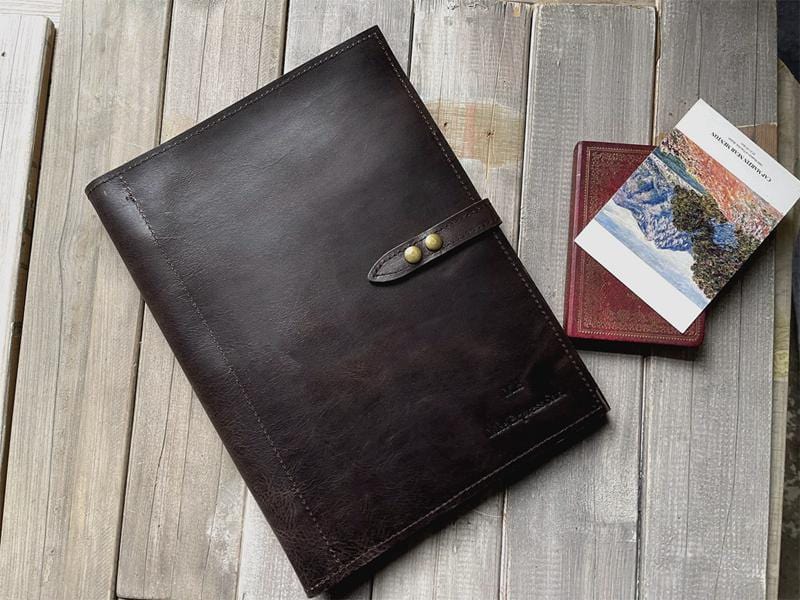Refillable Leather Notebook Journal with Zipper - Dark Coffee Color for Writing, Sketching & Travel - Perfect Gift for Writers & Artists