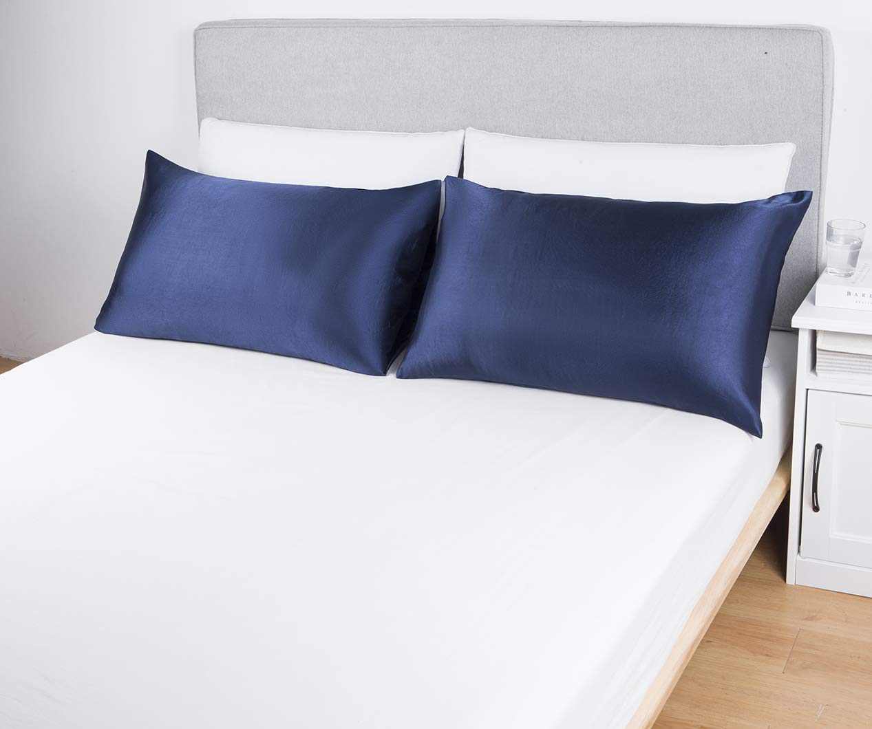 Luxury Satin-Silk King Size Pillowcase - Navy Blue Cooling Pillow Cover for Hair & Skin Care, Breathable Super Soft Pillowcase for Bedroom, Hotel & Travel - King (20x36 Inches)