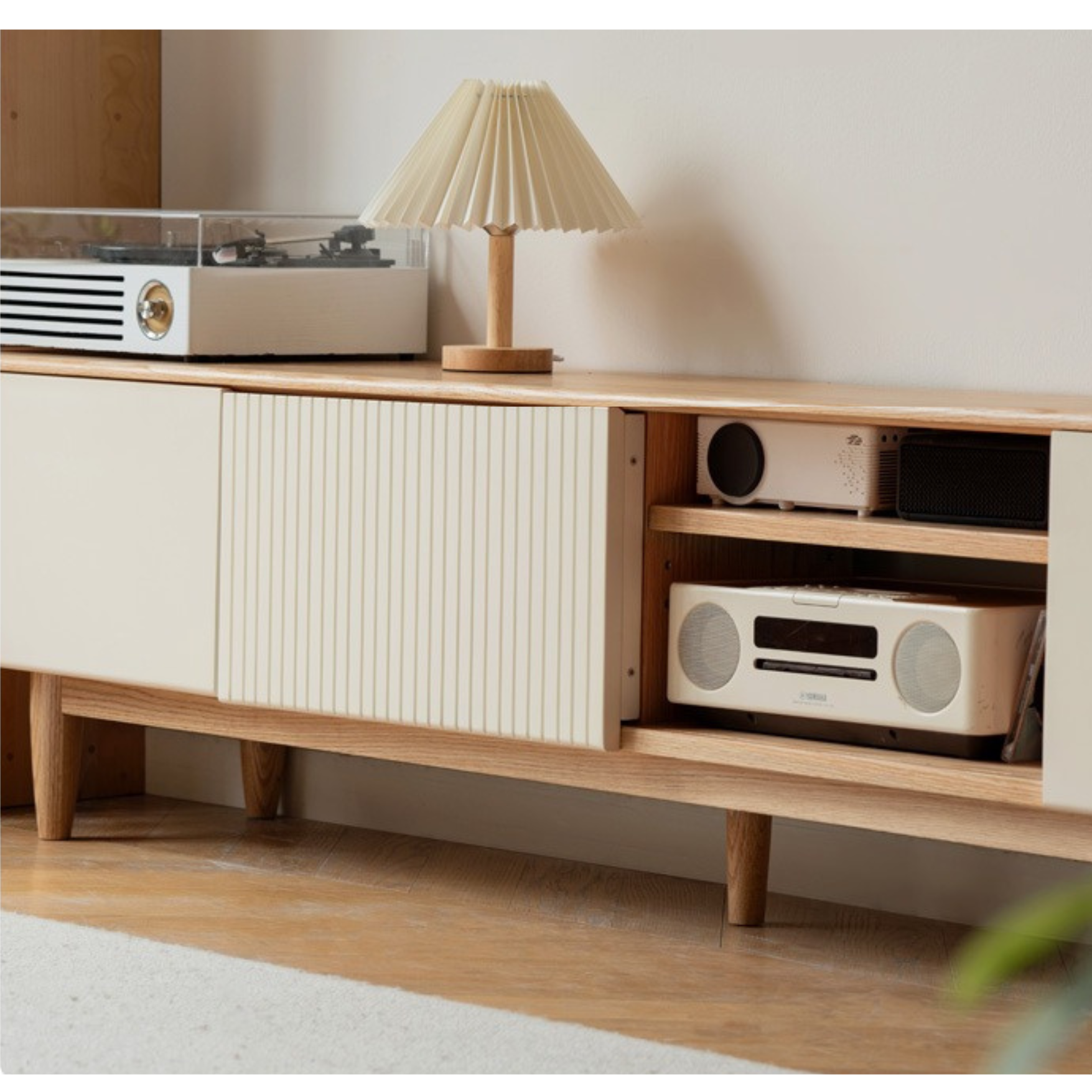 Modern Oak Solid Wood TV Stand with Storage - Stylish Entertainment Center for Living Room, Bedroom & Home Theater