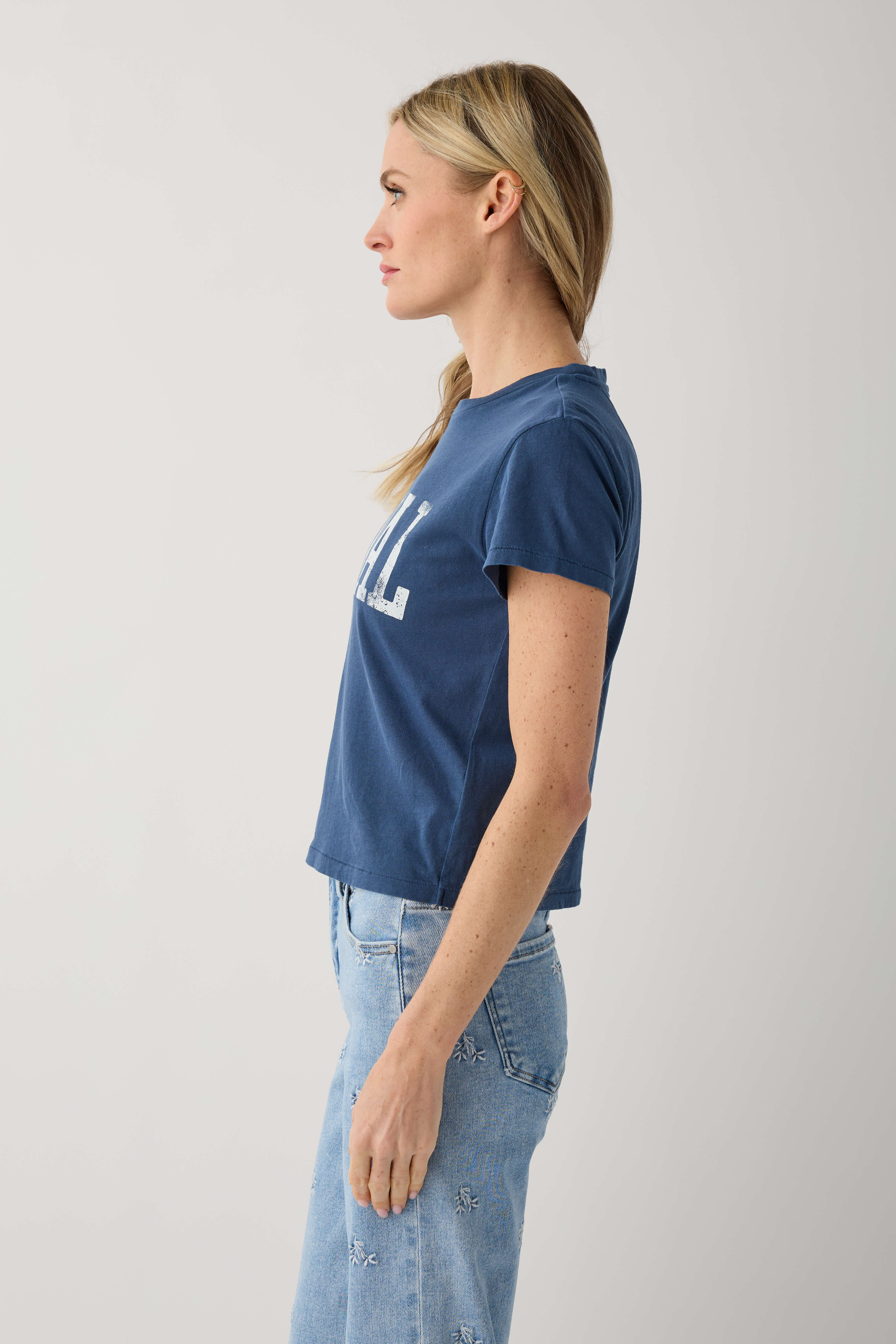 Z Supply Local Tourist Graphic Tee - Soft Cotton T-Shirt for Men & Women - Perfect for Travel, Vacation & Casual Everyday Wear