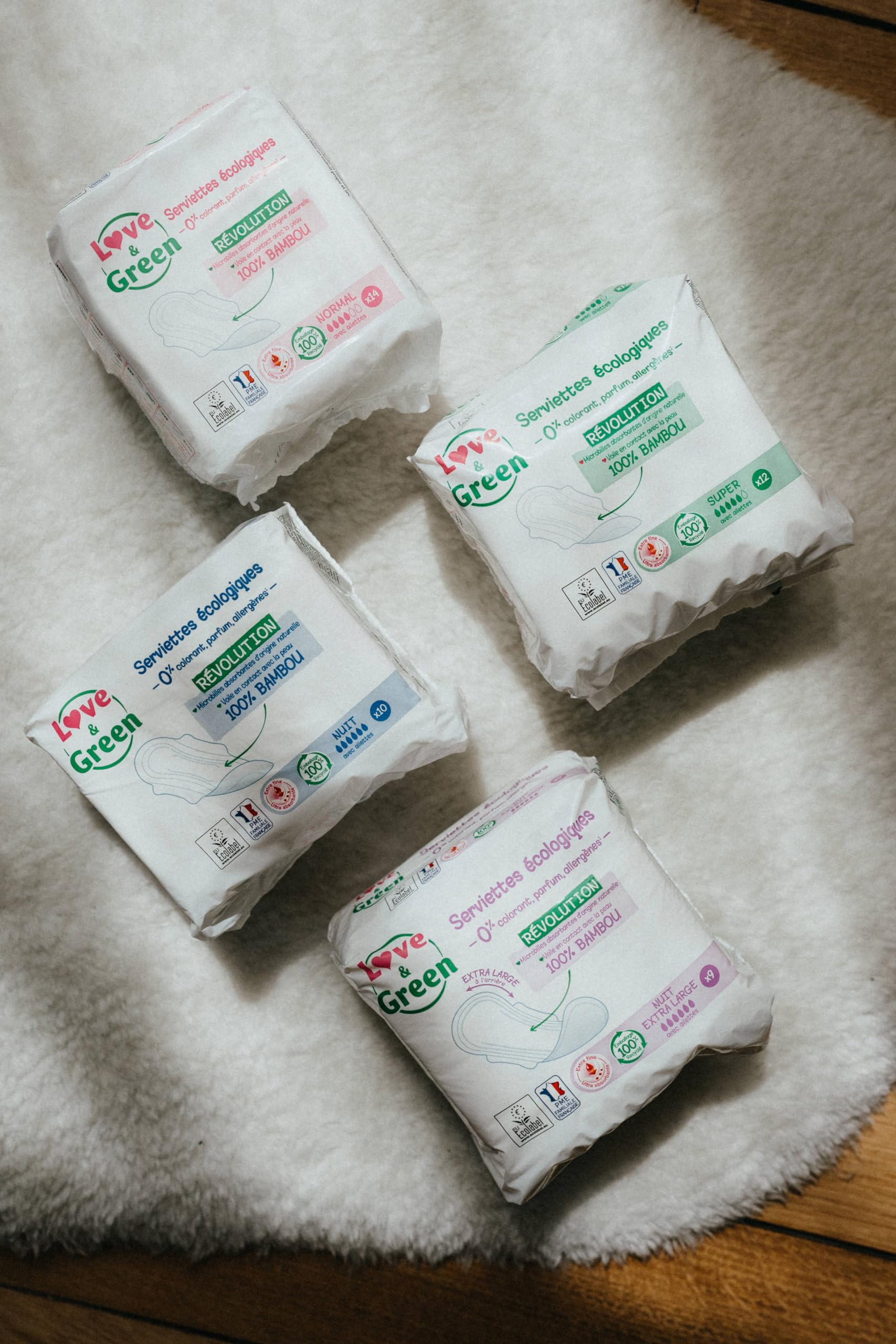 Love & Green Organic Cotton Panty Liners, 12 Count - Fragrance-Free, Hypoallergenic, Plastic-Free, Unscented for Sensitive Skin | Daily Freshness & Comfort, Ideal for Travel & Active Lifestyle