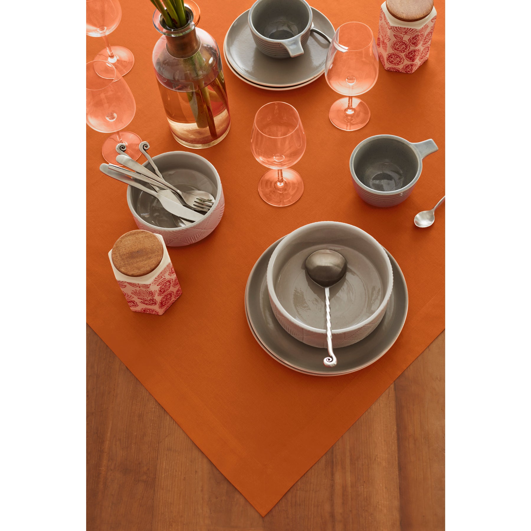 Premium Dru Cotton Linen Table Throw - Soft & Durable Table Cover for Dining Room, Kitchen, or Outdoor Picnic - Elegant Home Decor & Party Tablecloth