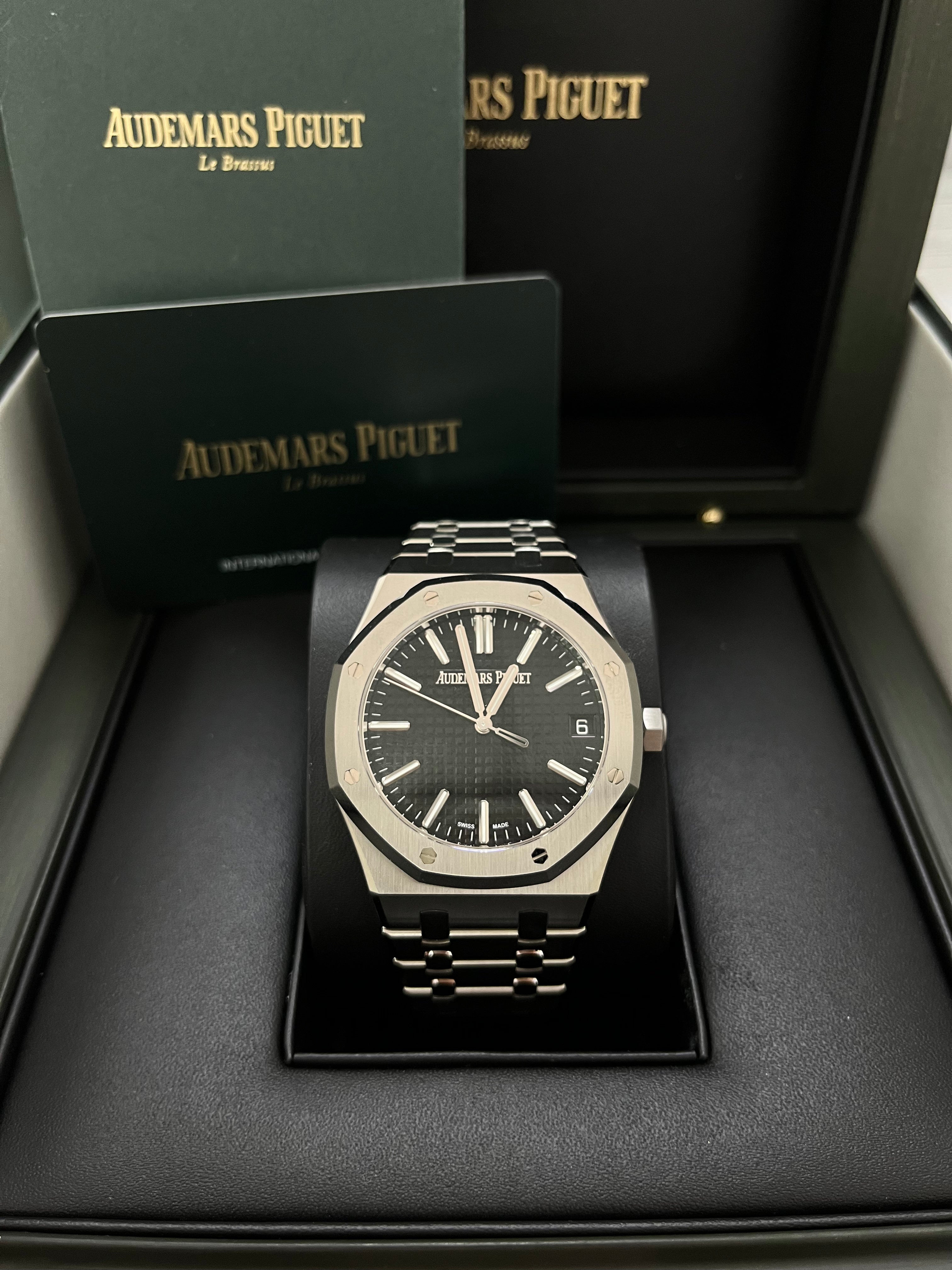 Audemars Piguet Royal Oak 15510ST.OO.1320ST.07 Automatic Men's Watch - Black Dial Stainless Steel Luxury Timepiece for Business, Gifting & Special Occasions