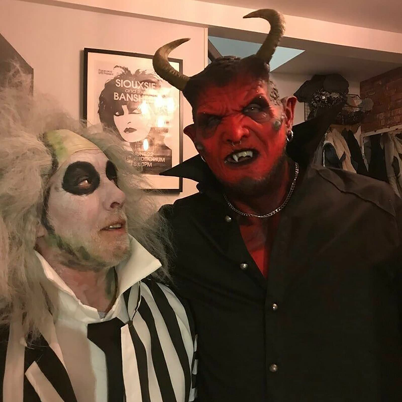 Realistic Devil Latex Mask with Horns - Scary Halloween Demon Mask for Trick or Treat, Cosplay & Horror Parties - Perfect for Halloween Costumes, Haunted Houses & Themed Events