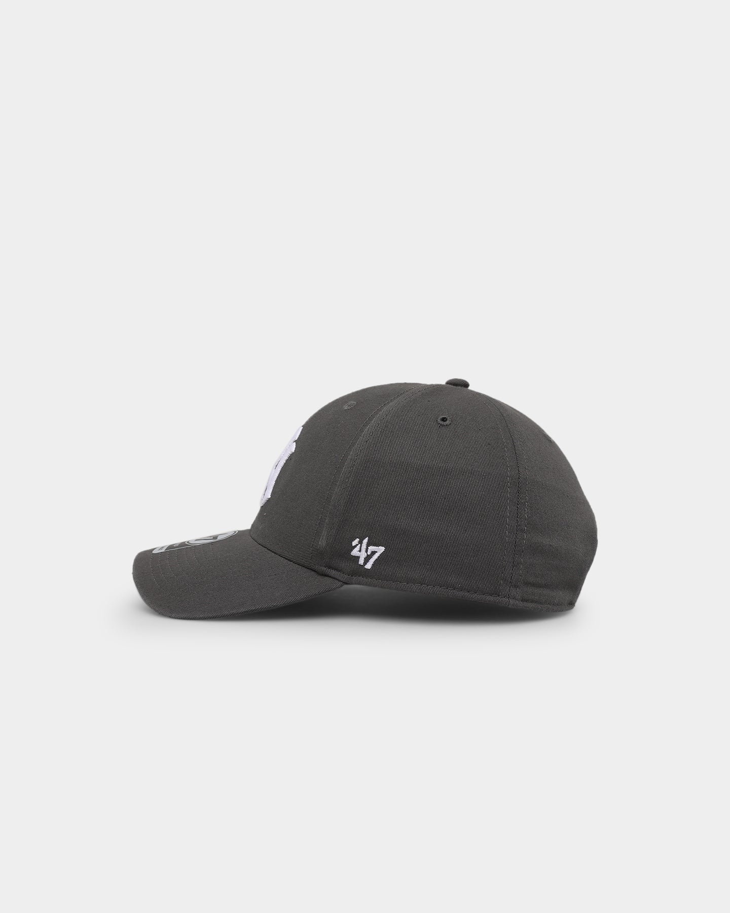 47 Brand New York Yankees Legend '47 MVP Strapback Hat - Charcoal Adjustable Snapback for Men & Women - Perfect for Baseball Games, Streetwear & Casual Outfits