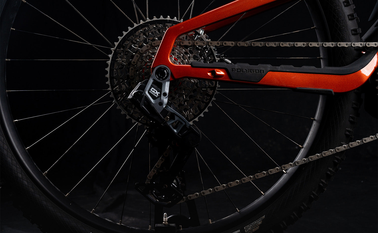Polygon Collosus TLE 8 Electric Mountain Bike with Bosch Carbon Frame - Perfect for Off-Road Trails & Adventure Cycling