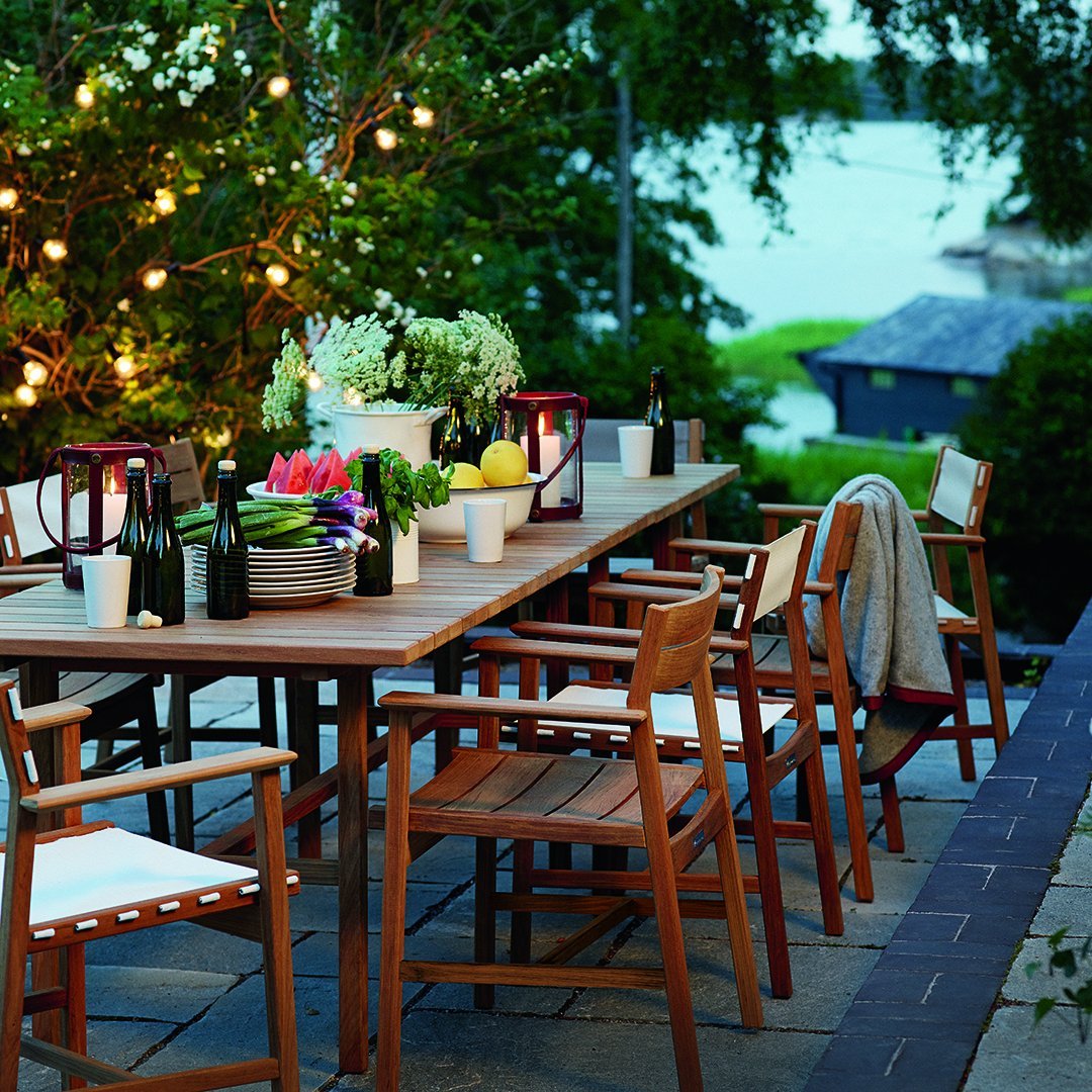 Modern Djuro Dining Table - Solid Wood Kitchen Table for 6 - Perfect for Family Dinners & Entertaining Guests