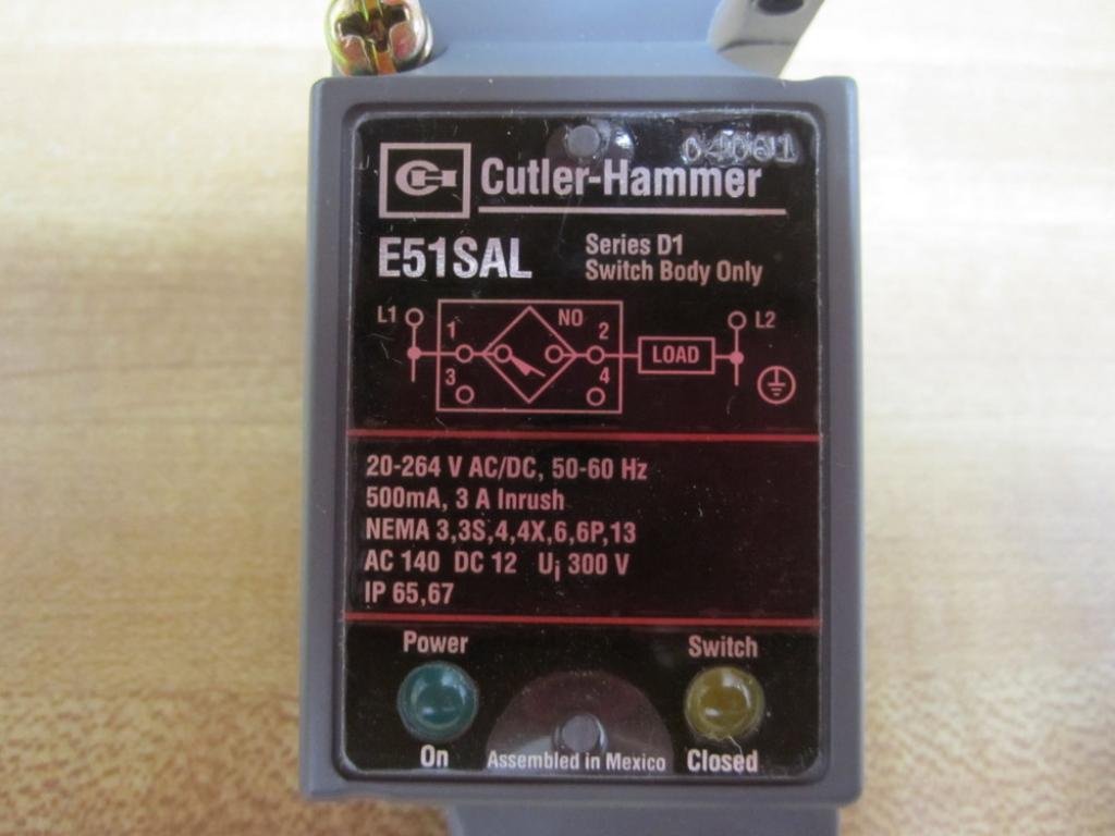 Cutler Hammer E51SAL Inductive Proximity Switch - Normally Open, Panel Mount, Grey - Ideal for Industrial Automation & Machine Safety Applications
