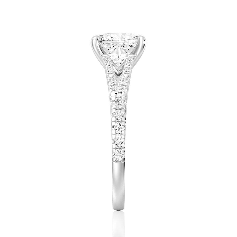 Exquisite Cushion Cut Split Shank Moissanite Engagement Ring - 1.5ct 14K White Gold Wedding Band for Women, Perfect Proposal Gift & Anniversary Jewelry (Ideal for Romantic Proposals, Weddings & Special Occasions)