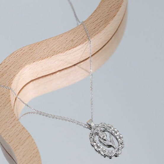 Elegant Tulip Flower Pendant Necklace for Women - 18K Gold Plated Chain Jewelry Gift for Mother's Day, Anniversary & Valentine's Day | Perfect for Parties, Weddings & Everyday Wear | SX268
