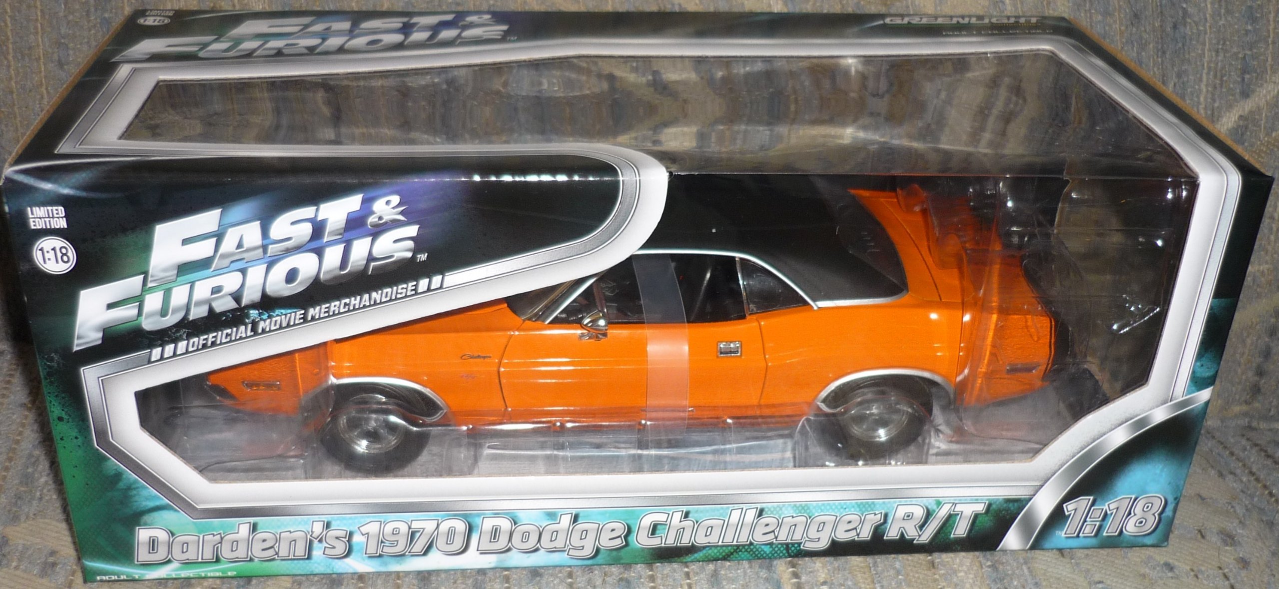 1:18 Scale 1970 Dodge Challenger Diecast Model Car - GreenLight 2 Fast 2 Furious Movie Replica - Collectible Toy Car for Movie Fans & Car Enthusiasts - Perfect for Display, Gifts, and Racing-Themed Decor