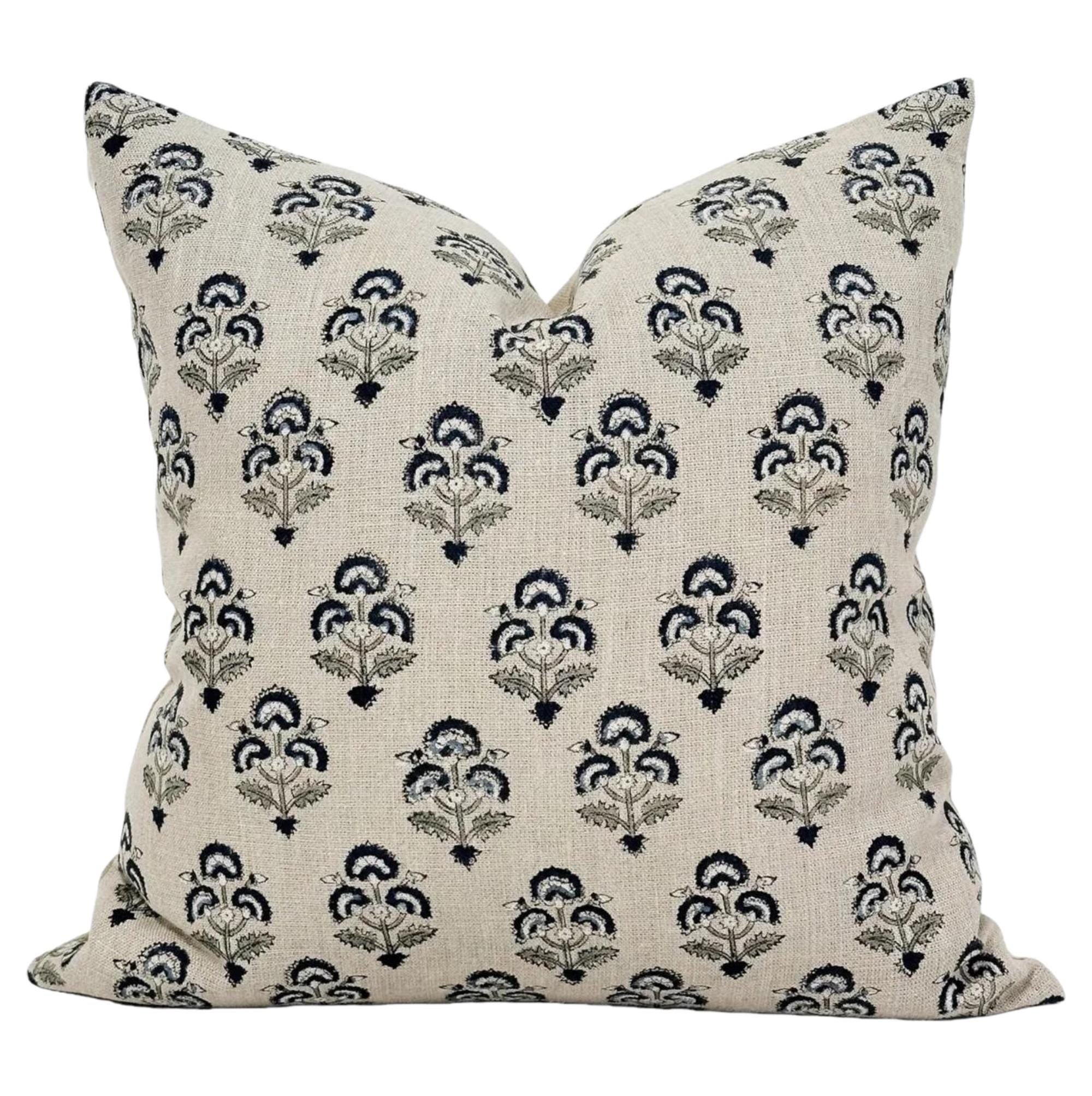 Stylish Pasco Pillow Cover - Premium Designer Decorative Pillow Case for Sofa, Bed & Home Decor - Soft & Durable Cushion Cover for Living Room, Bedroom & Office