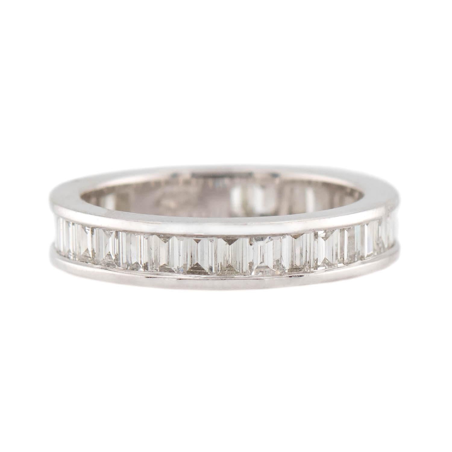 Platinum Diamond Eternity Band for Women - 2.5mm Wide Wedding & Anniversary Ring - Perfect for Bridal, Engagement, and Special Occasions