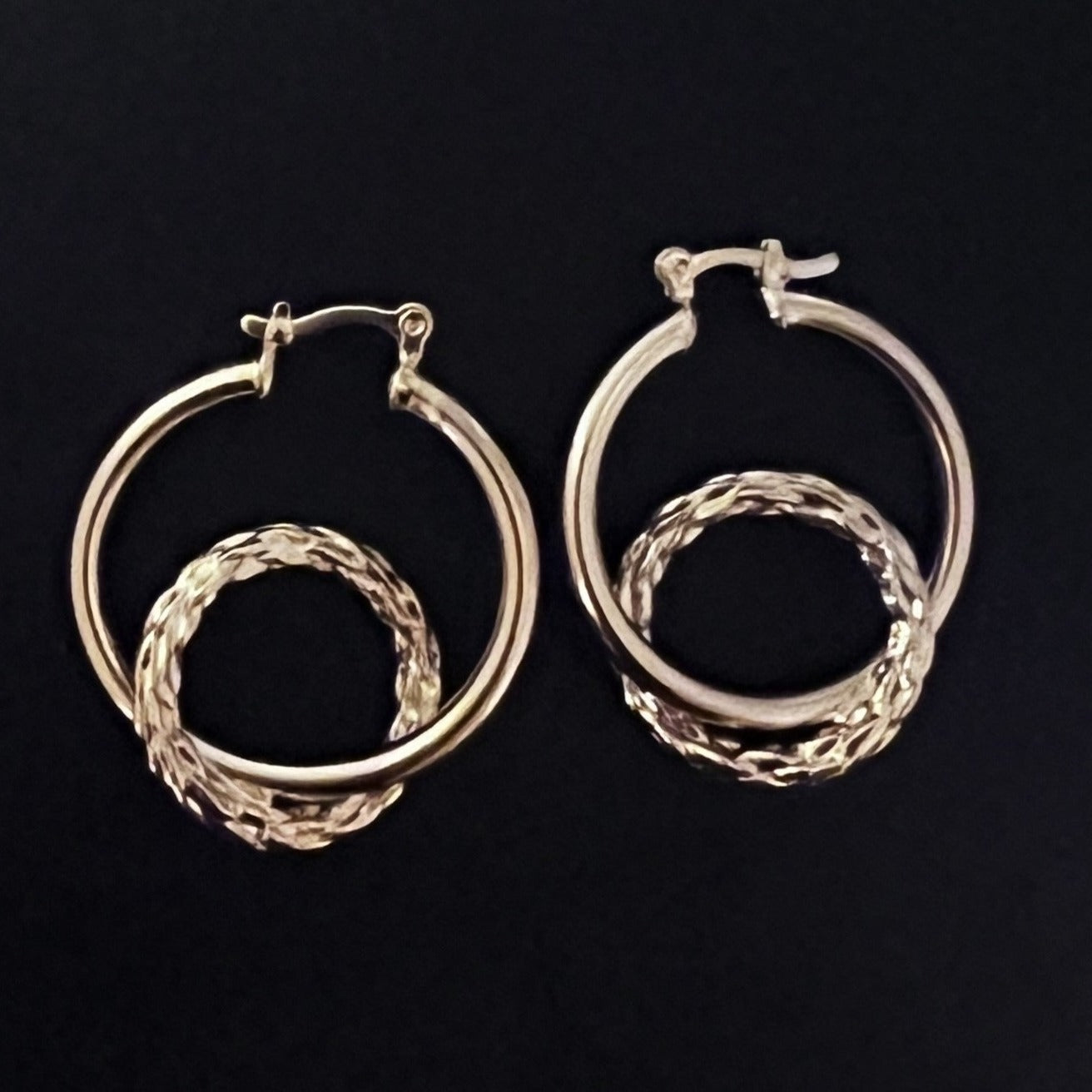 14K Gold Filled Double Link Hoop Earrings for Women - Elegant Dainty Everyday Jewelry for Casual & Formal Occasions