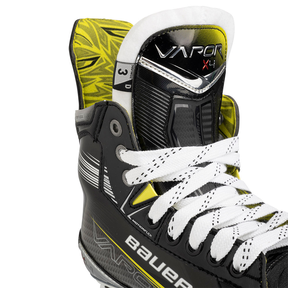 Bauer Vapor X4 Junior Ice Hockey Skates - Youth Hockey Skates for Boys & Girls - Lightweight Performance Skates for Ice Rink & Hockey Practice
