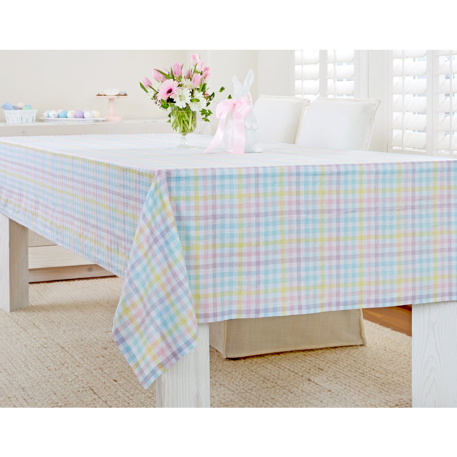 Stylish Red and White Checkered Gingham Tablecloth - Perfect for Picnics, BBQs, and Outdoor Dining