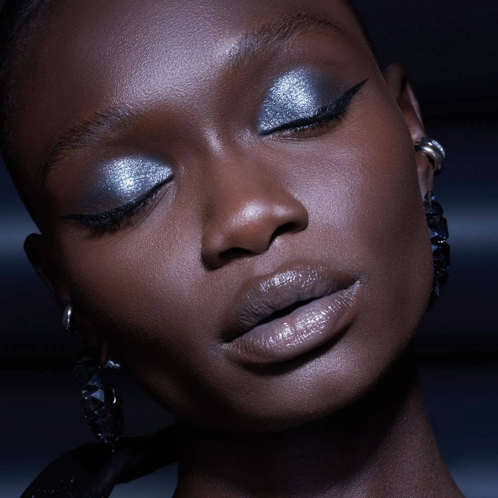 Xenon Eyeshadow Palette - 18 Highly Pigmented Matte & Shimmer Shades for Stunning Eye Looks | Perfect for Day & Night Makeup, Parties, and Special Occasions