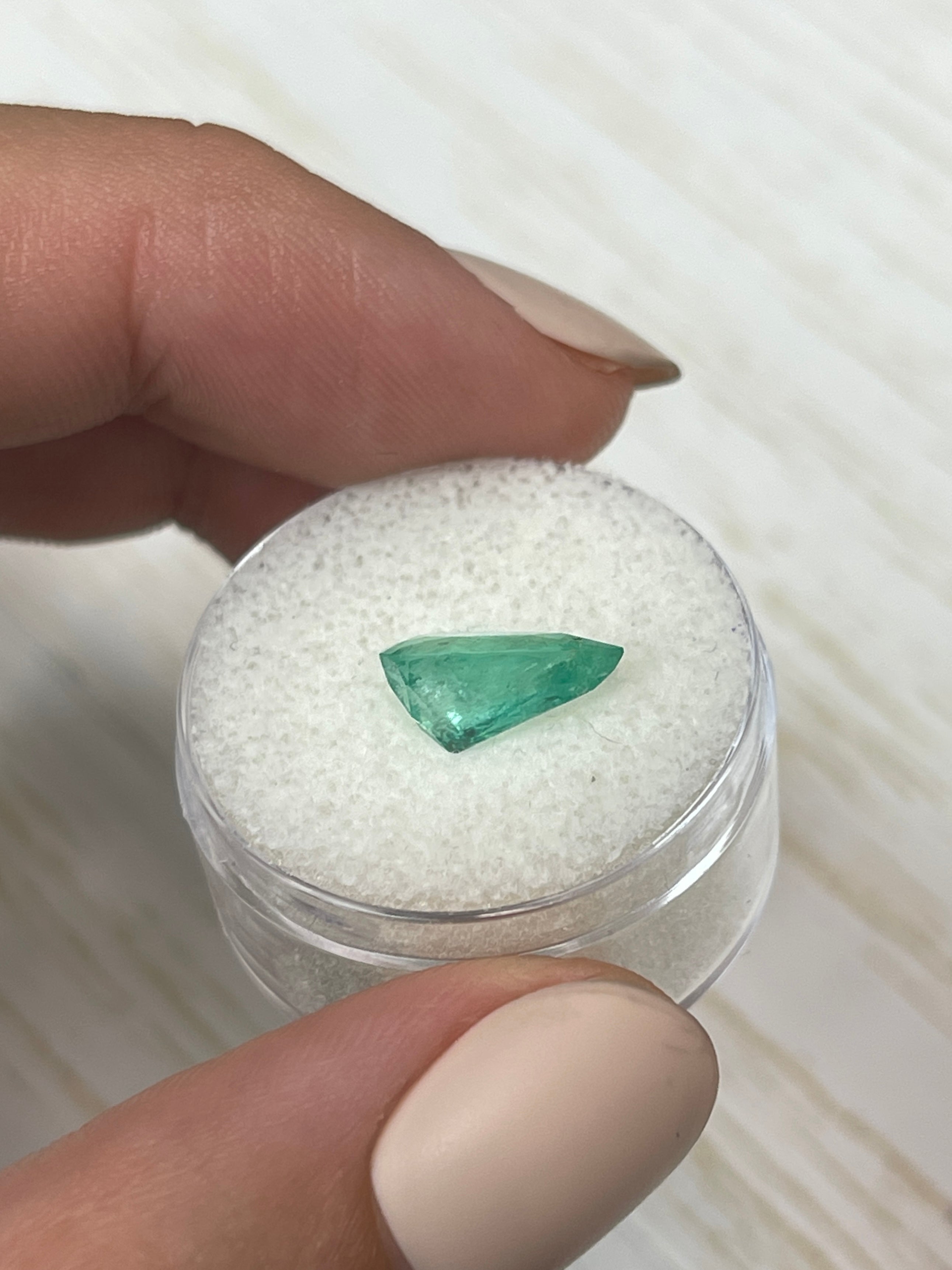 2.10 Carat 12x6.5mm Natural Colombian Emerald Pear Cut Loose Gemstone for Jewelry Making - Engagement Rings, Pendants & Earrings