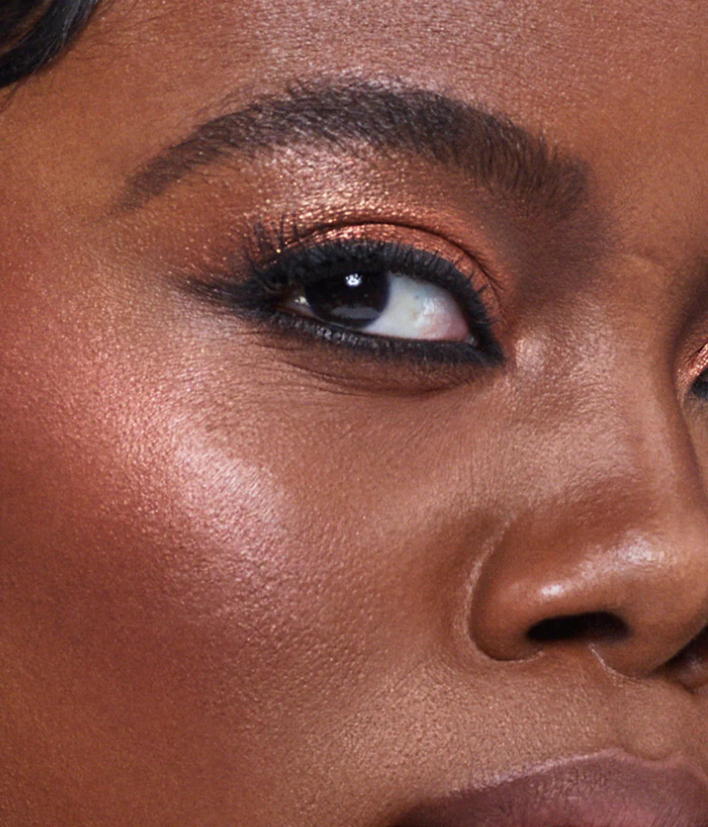 R.E.M. Beauty Lustrous Liquid Eyeshadow - Long Lasting Shimmery Eye Makeup for Day & Night Wear - Perfect for Parties, Date Nights & Special Occasions