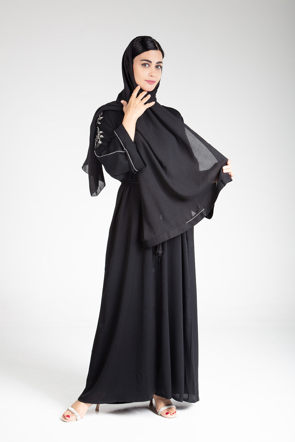 Elegant Black Floral Open Abaya for Women - Modest Muslim Prayer Dress, Evening Wear & Special Occasions