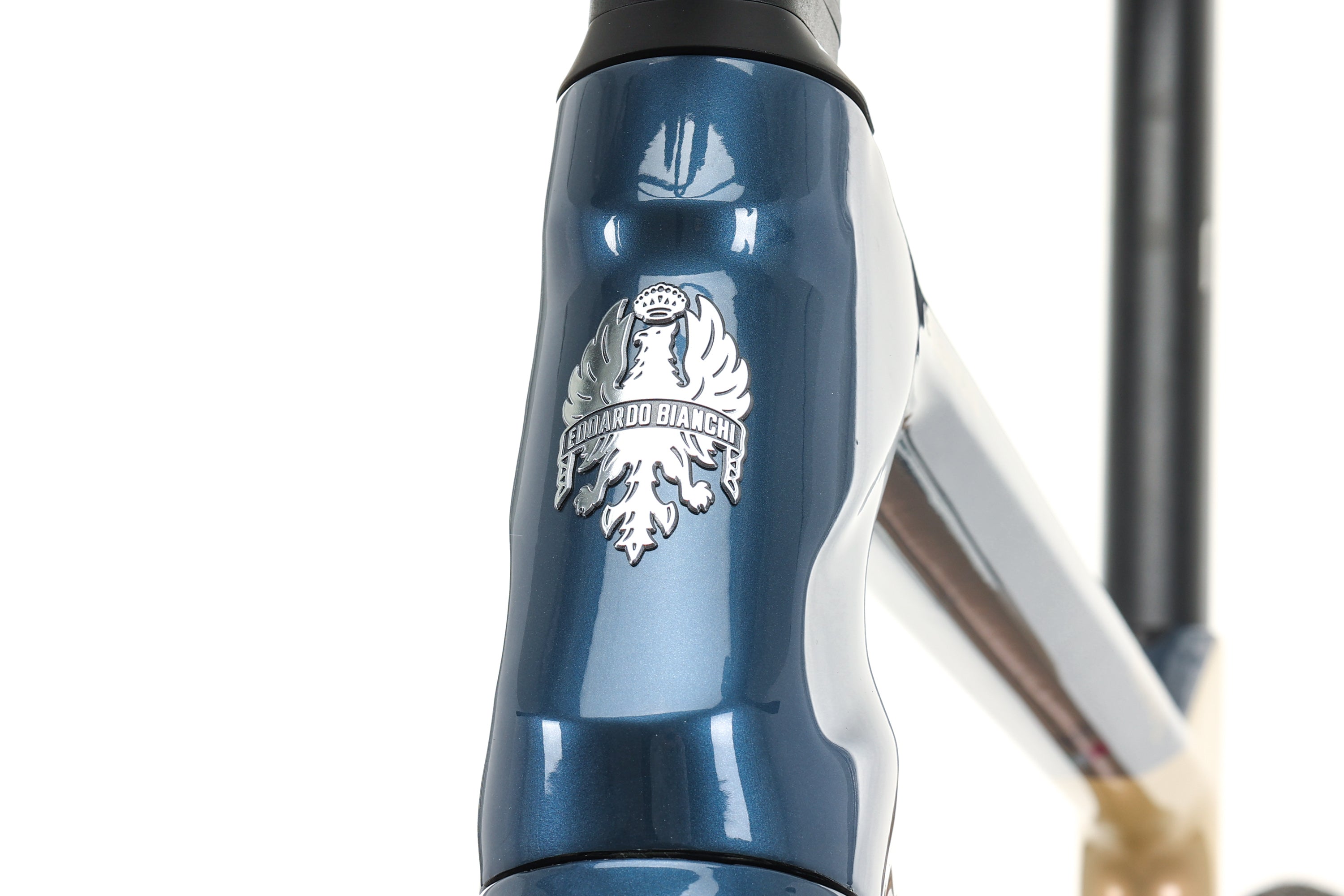 Bianchi Arcadex GRX600 Gravel Bike 2022 - Medium Size for Men & Women | Perfect for Off-Road Cycling, Adventure Riding & Commuting