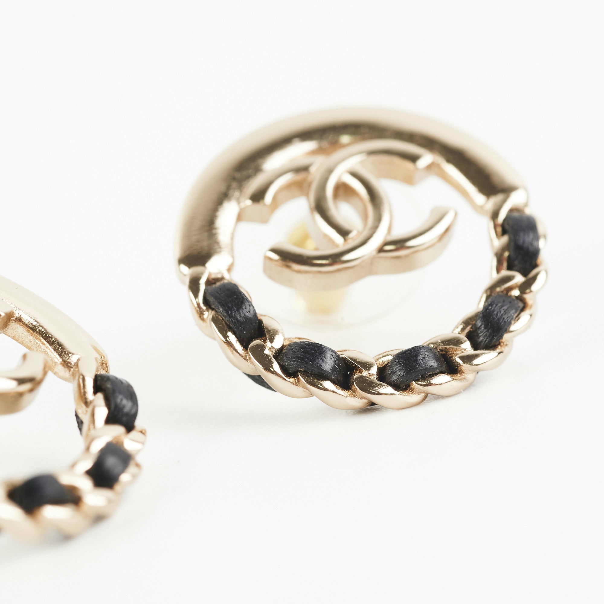 Chanel Round Earrings for Women - Luxury Gold-Plated Pearl Stud Earrings - Elegant Fashion Jewelry for Parties, Weddings & Special Occasions