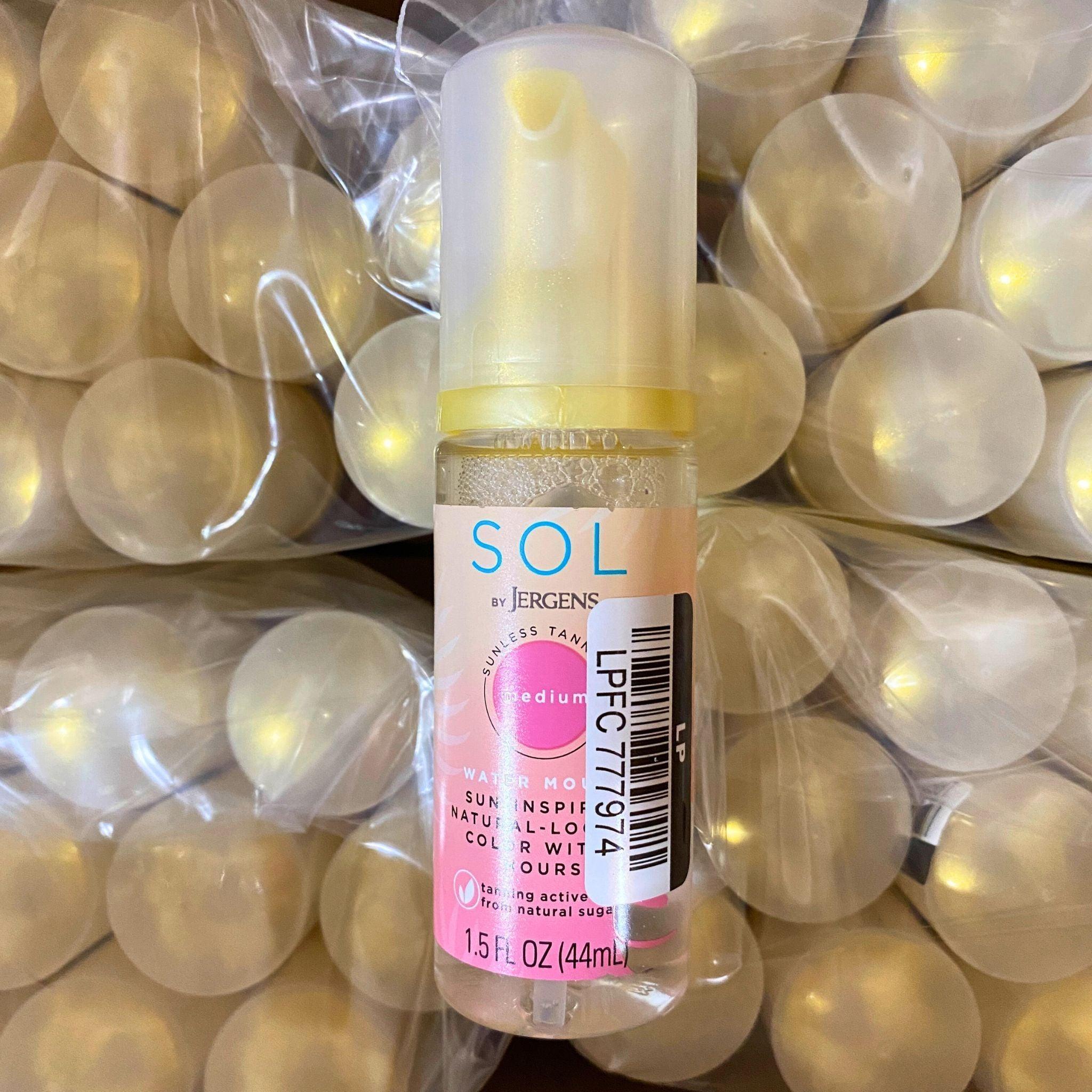 Jergens Sol Sunless Tanning Medium Water Mousse - Natural Looking Tan in Hours, 1.5 FL OZ (50 Pack) - Perfect for Summer Glow, Beach Vacations & Special Occasions