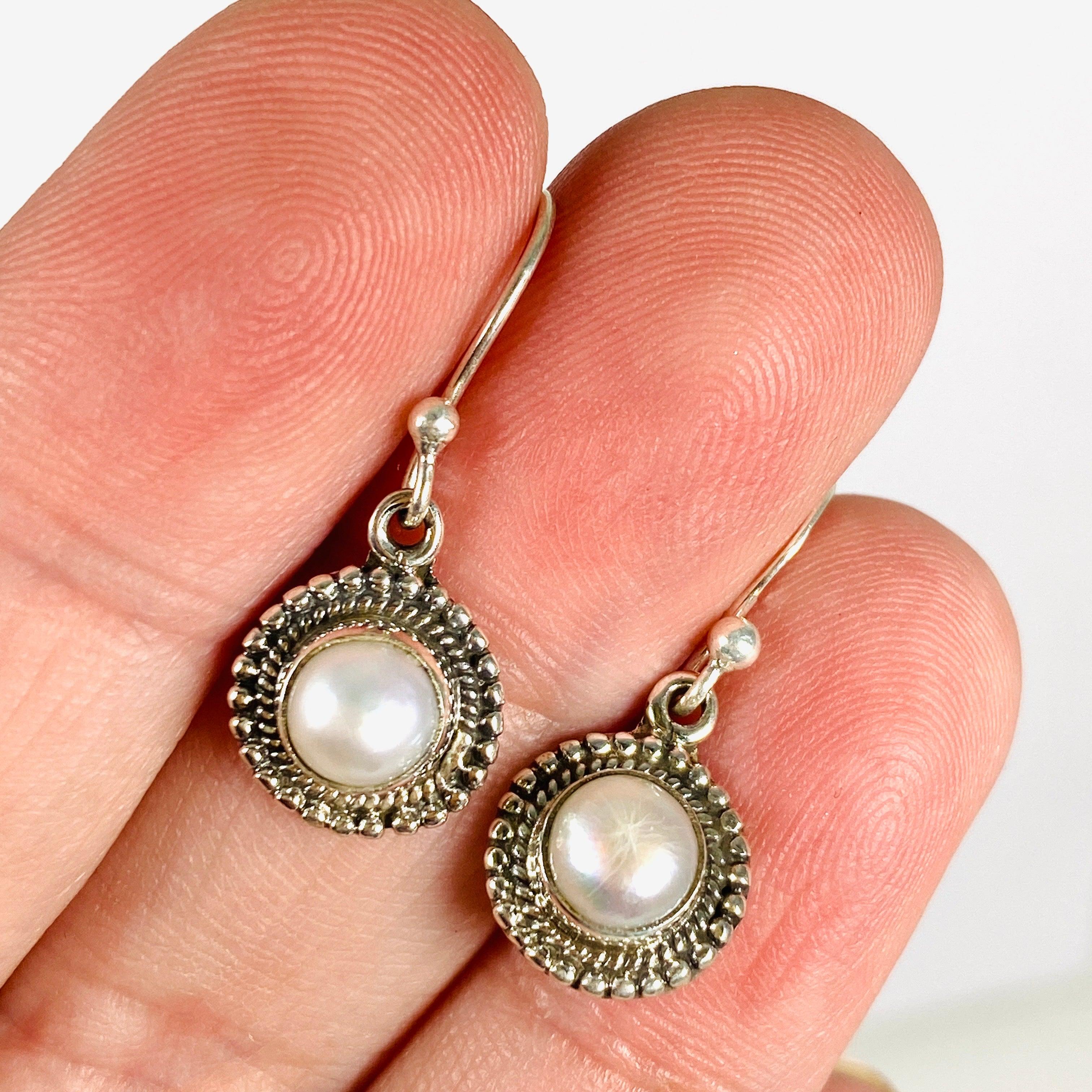 Elegant Pearl Round Earrings with Silver Detailing E2695 – Perfect for Weddings, Parties & Special Occasions