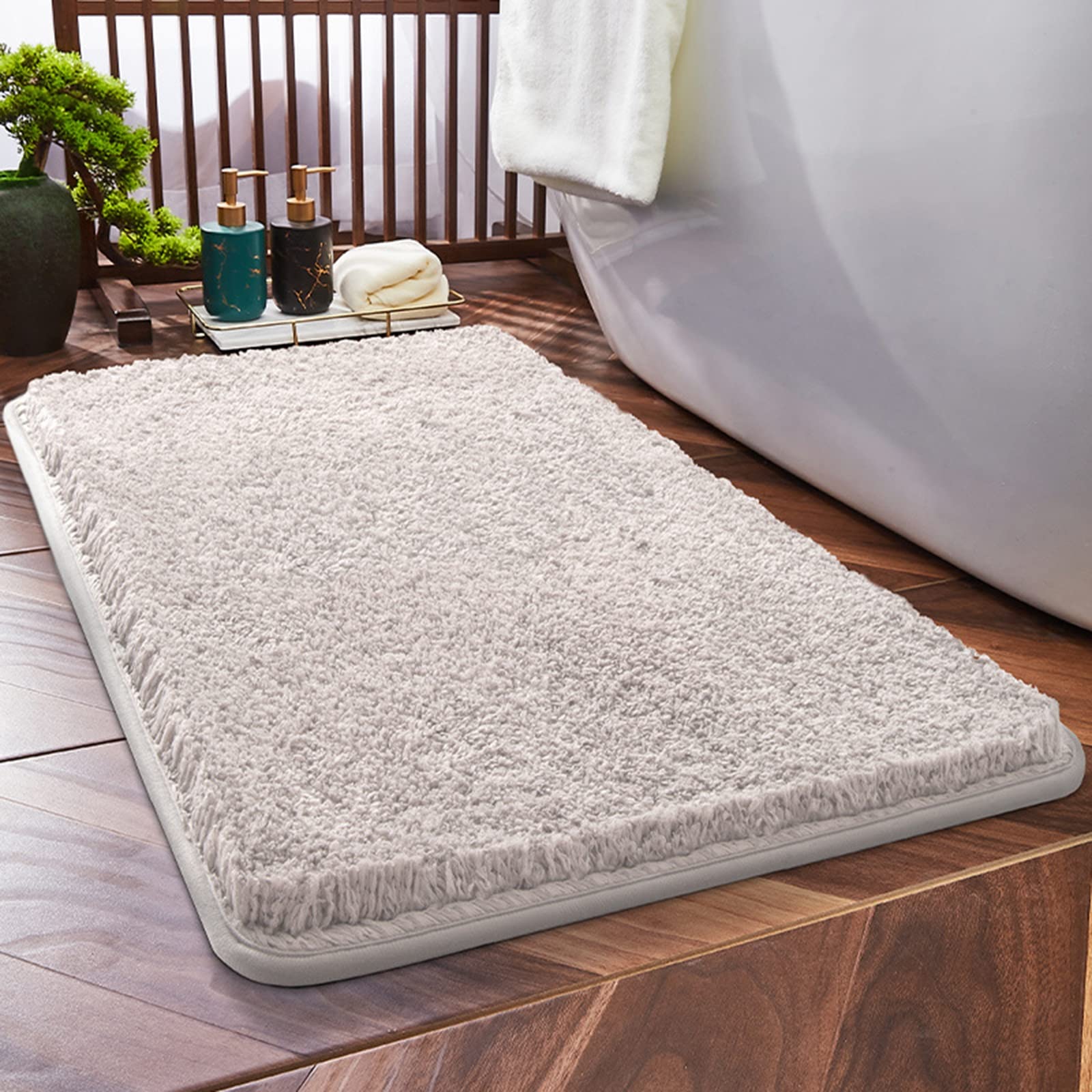 Non-Slip Bath Mat - Super Soft & Absorbent Shower Mat for Bathroom, Tub & Living Room - Machine Washable, Anti-Skid, Grey (50x80cm) - Perfect for Wet Floors & Home Safety