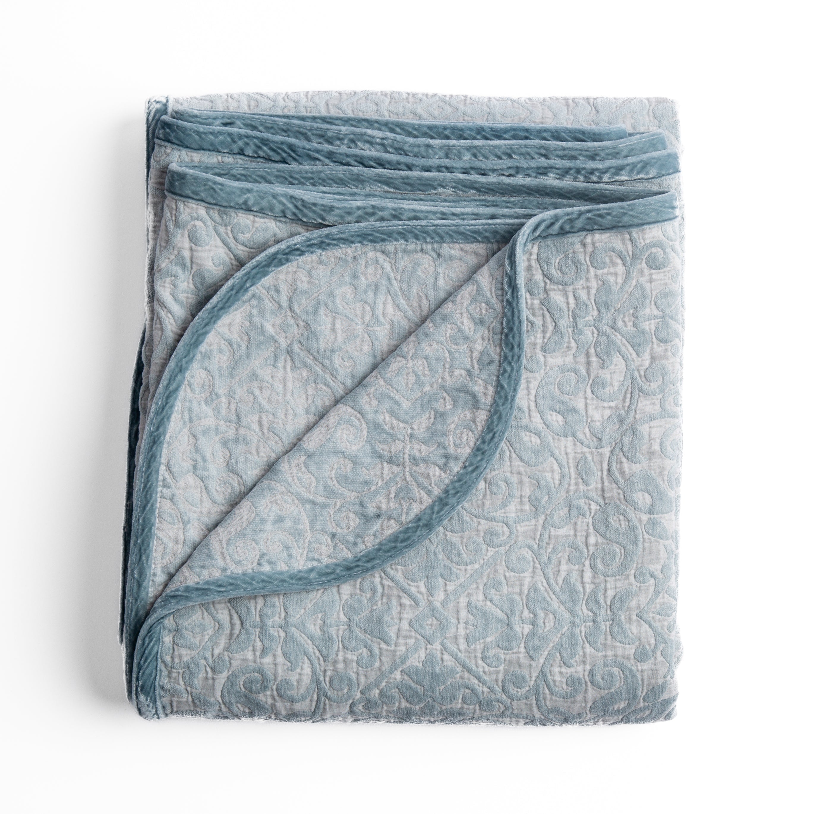 Premium Soft Vienna Blanket - Cozy & Luxurious Fleece Throw for Bed, Sofa & Travel - Perfect for Winter, Gifts & Home Decor