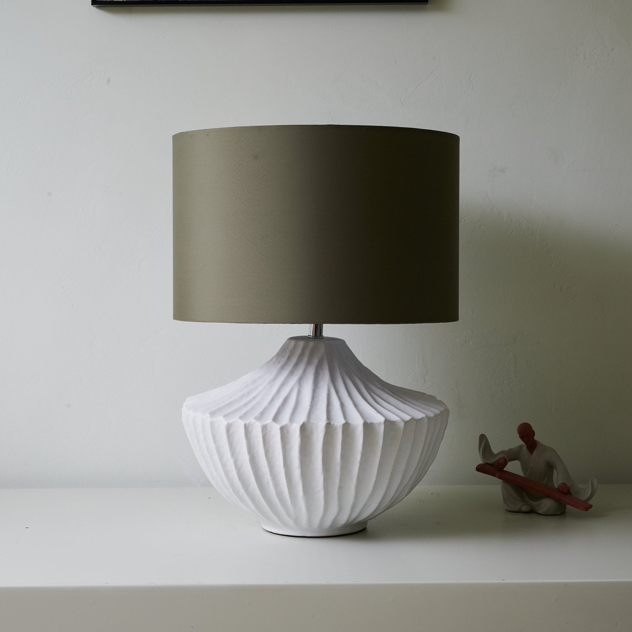 Terra Shell Table Lamp - Modern Decorative Lighting for Bedroom, Living Room & Office - Stylish Home Decor Accent Light