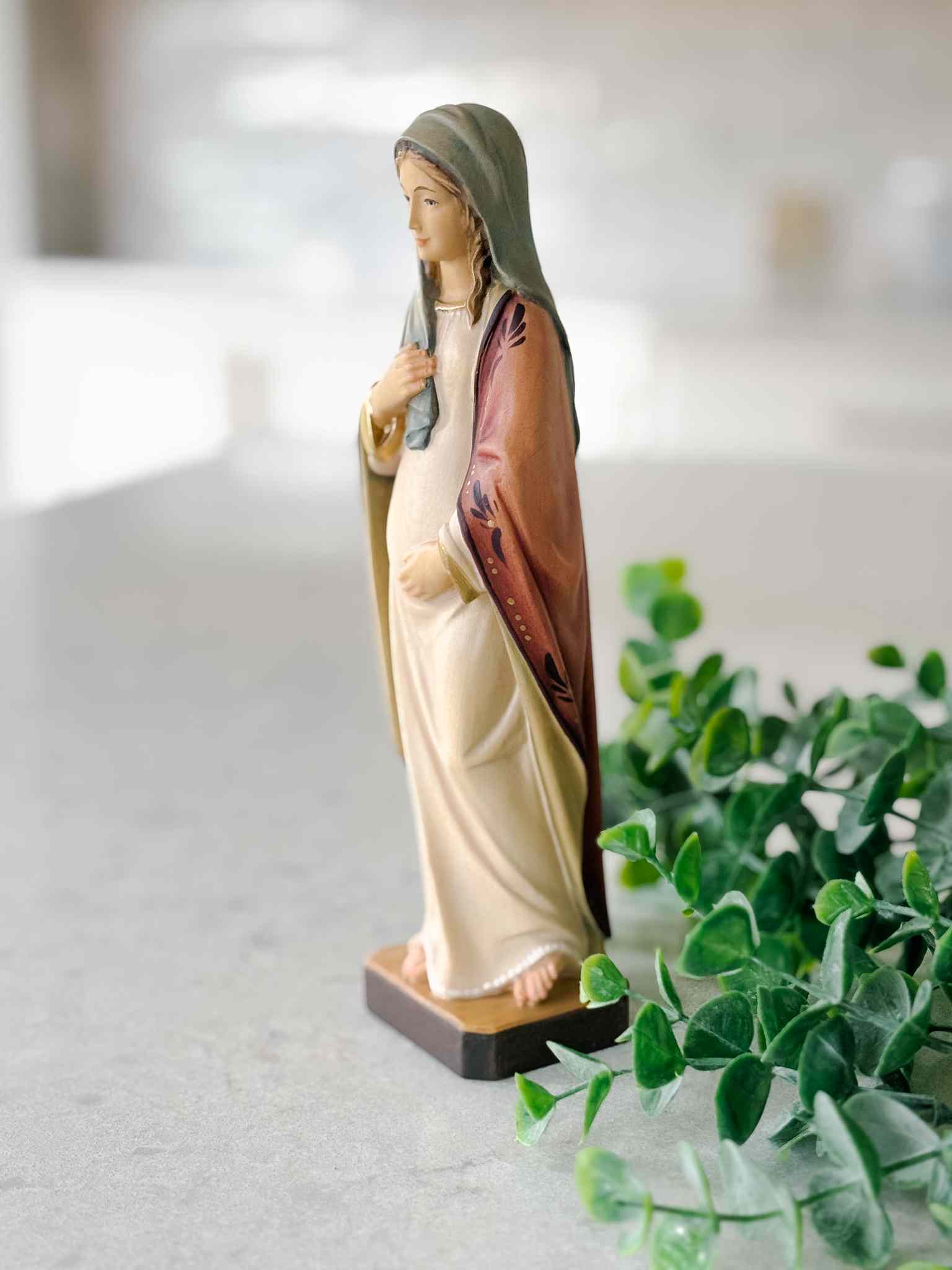 Mary Tabernacle of Love Statue - Religious Home Decor, Catholic Gifts for Women, Christian Statue for Prayer Altar & Meditation - Perfect for Church, Home Chapel, or Spiritual Retreat
