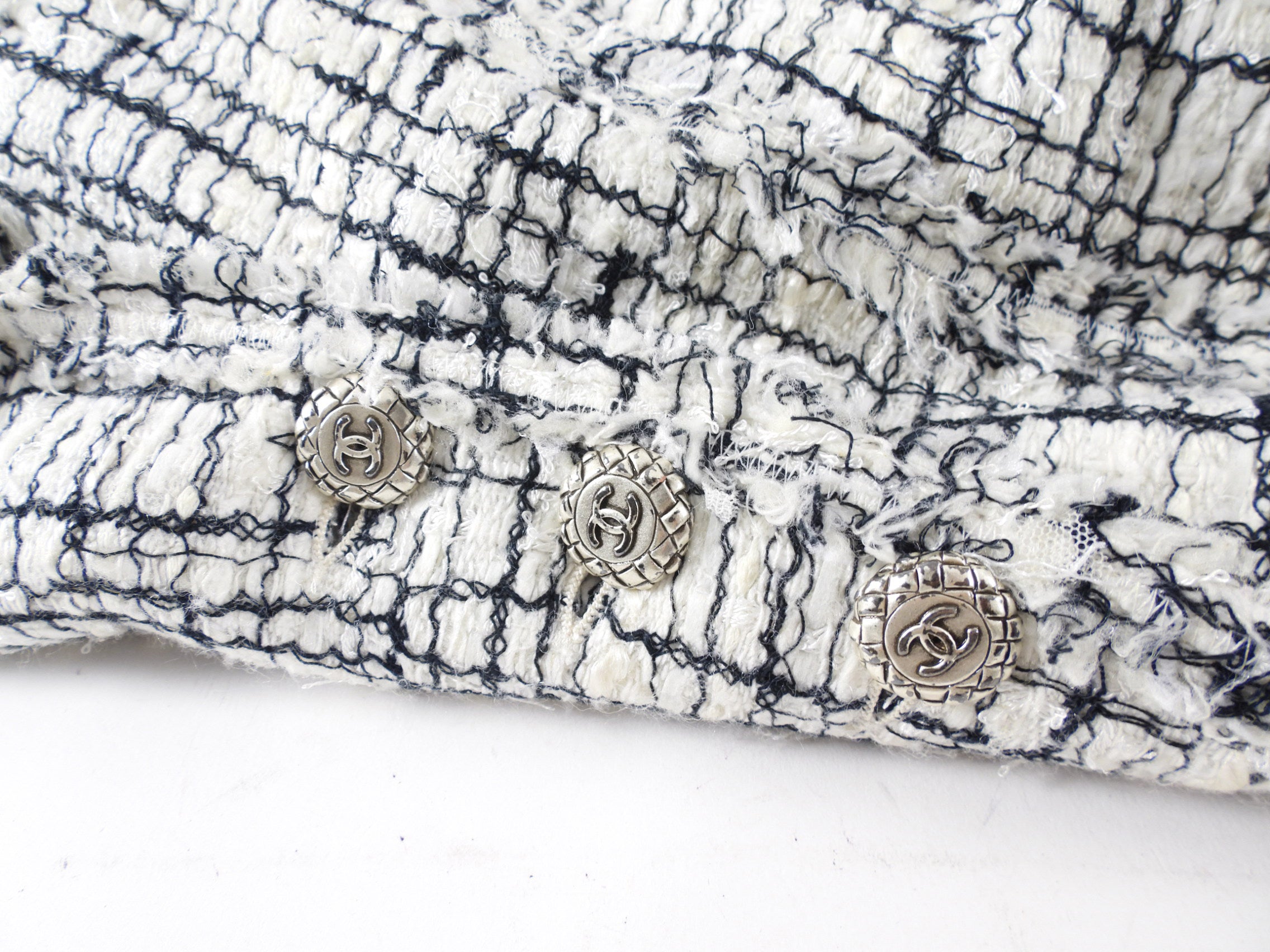 Chanel 06C Black and White Tweed Jacket with Silver Buttons - Size FR38 / US6 - Luxury Women's Outerwear for Office, Dinner Parties & Special Events