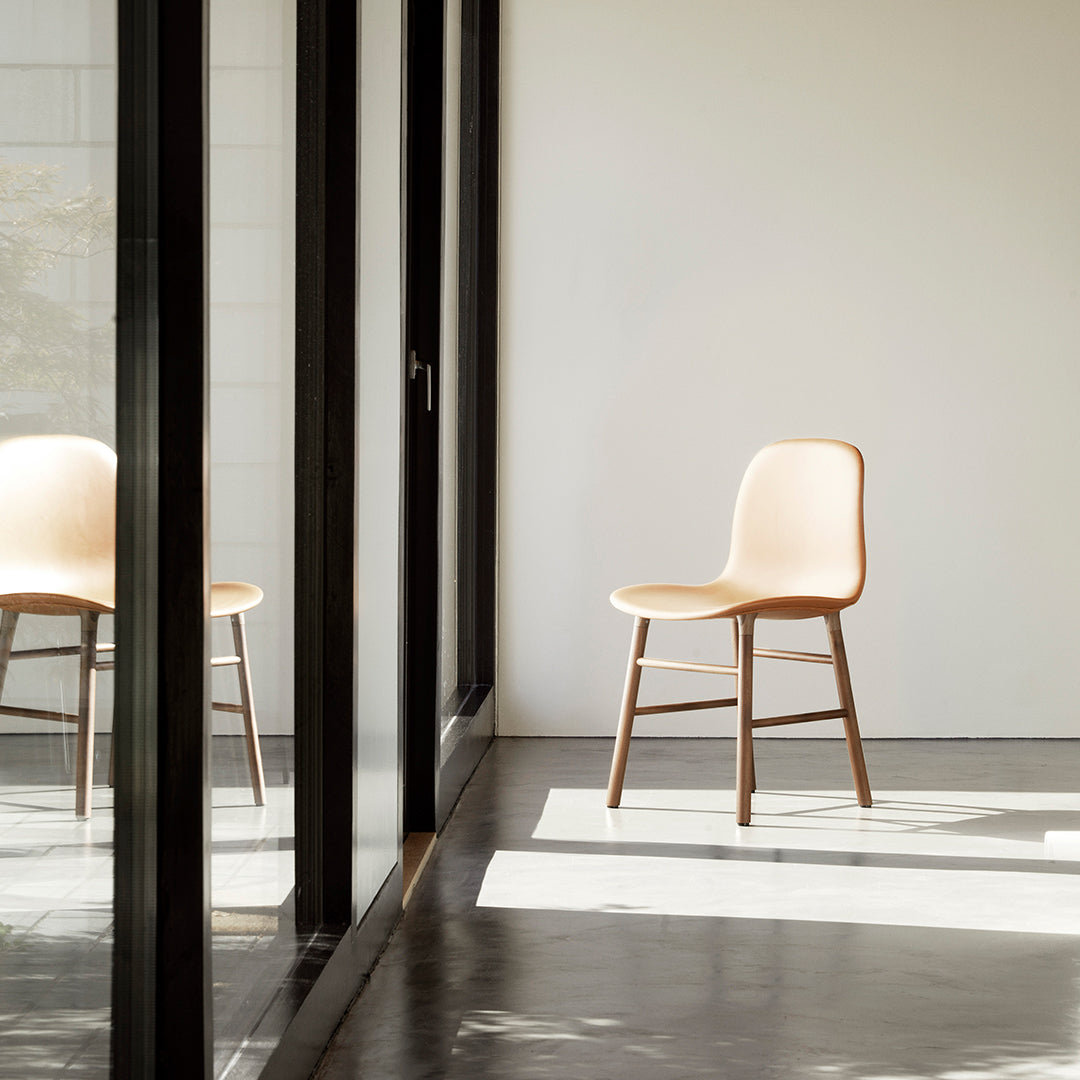 Modern Upholstered Form Chair with Solid Wood Legs - Perfect for Home Office, Living Room & Dining Room Decor