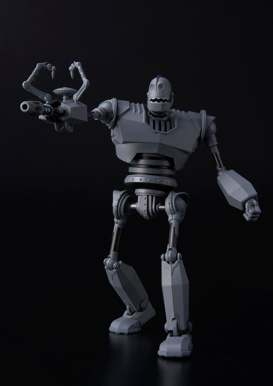 1000toys Sentinel Riobot The Iron Giant Battle Mode Version Diecast Action Figure - Collectible Robot Toy for Display & Play - Perfect for Movie Fans & Collectors