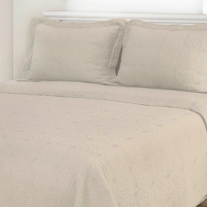 Corrington Cotton Reversible Floral Embroidered Geometric Quilt Set - Queen Size Bedding with Matching Pillow Shams - Perfect for Master Bedroom, Guest Room & Cozy Home Decor