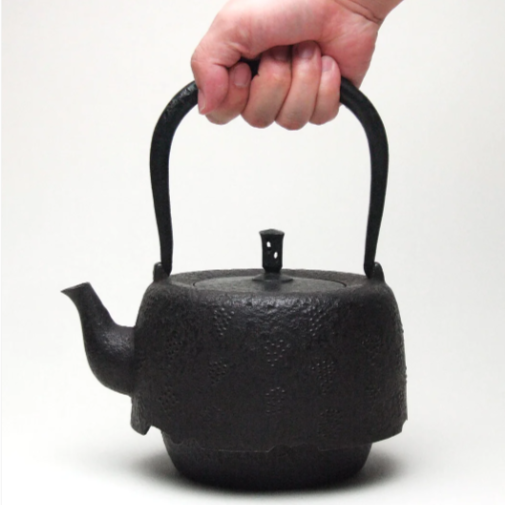 Authentic Japan Nanbu Tetsubin Iron Teapot - Koizumi Nizaemon 11th Generation Budochirashi Araremon Odare Gata - Traditional Japanese Cast Iron Teapot for Matcha, Sencha & Home Tea Ceremonies